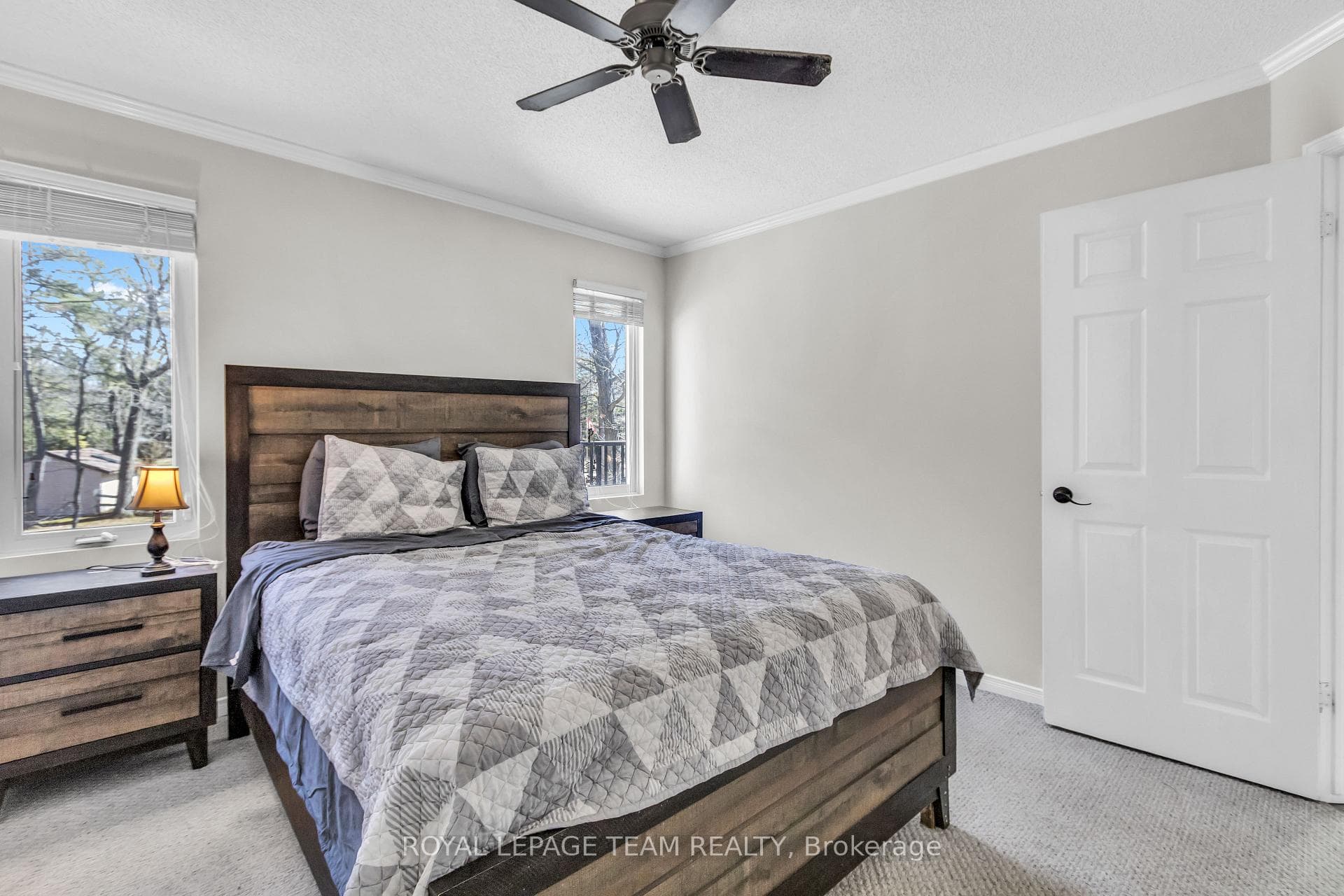 7706 Alfred Street photo 27