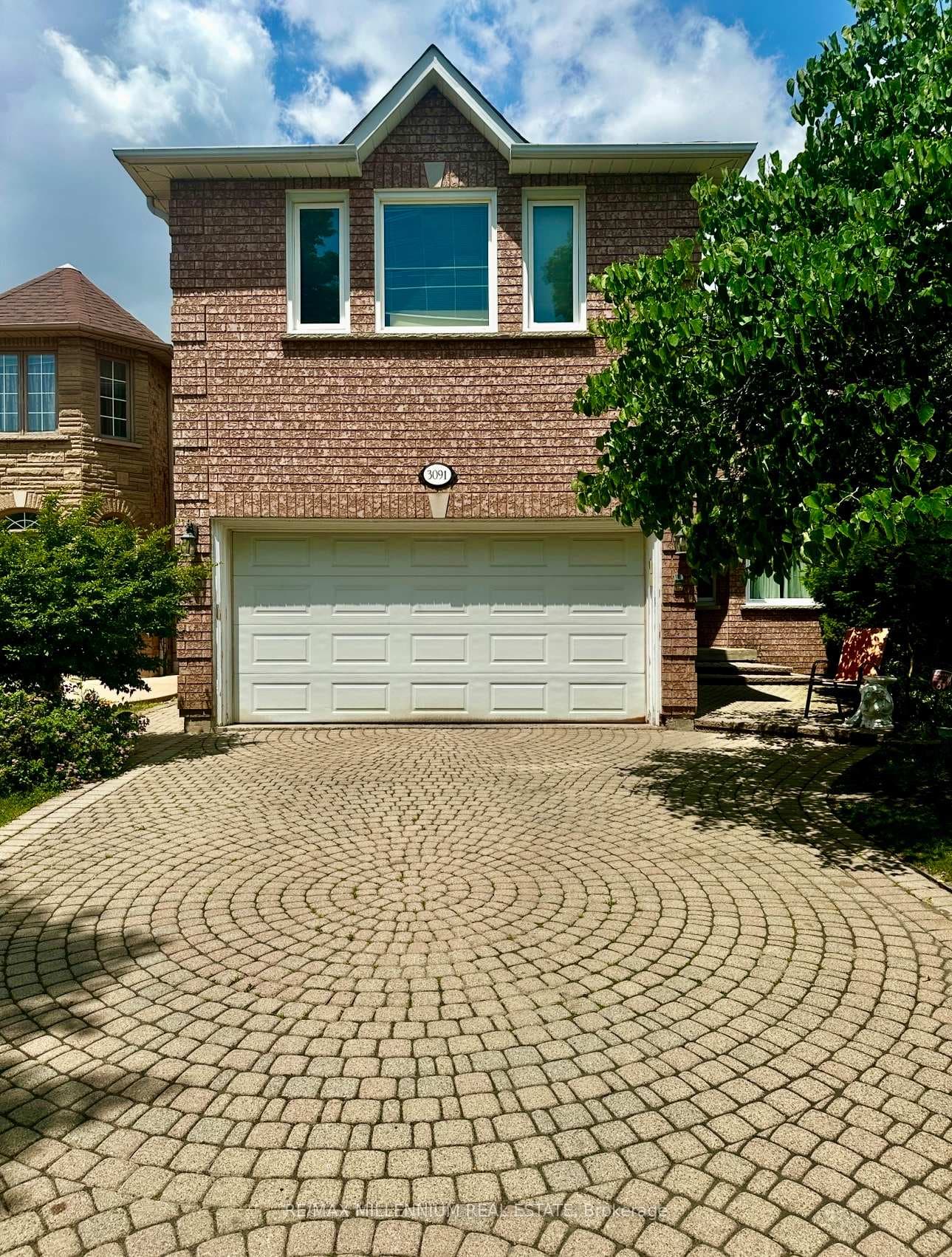 3091 Eden Oak Crescent Unit UPPER photo 1