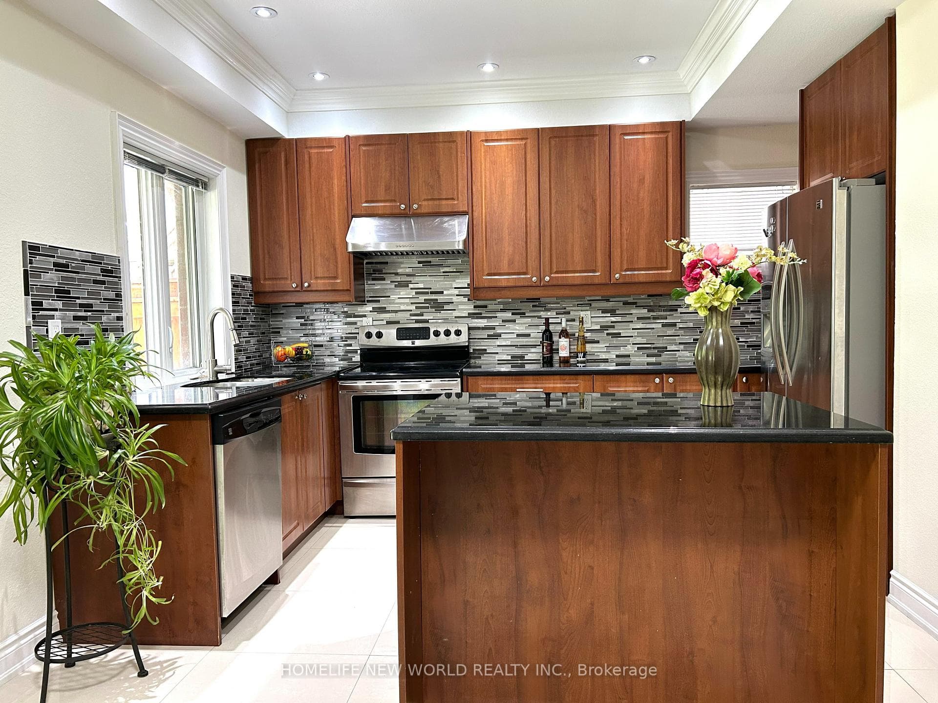 43 Mancini Crescent photo 18