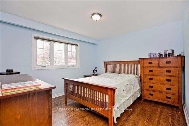 328 Spring Garden Avenue photo 13