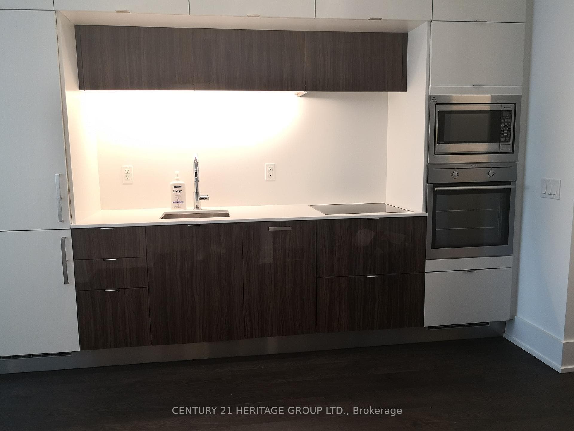 10 York Street Unit 3002 photo 8