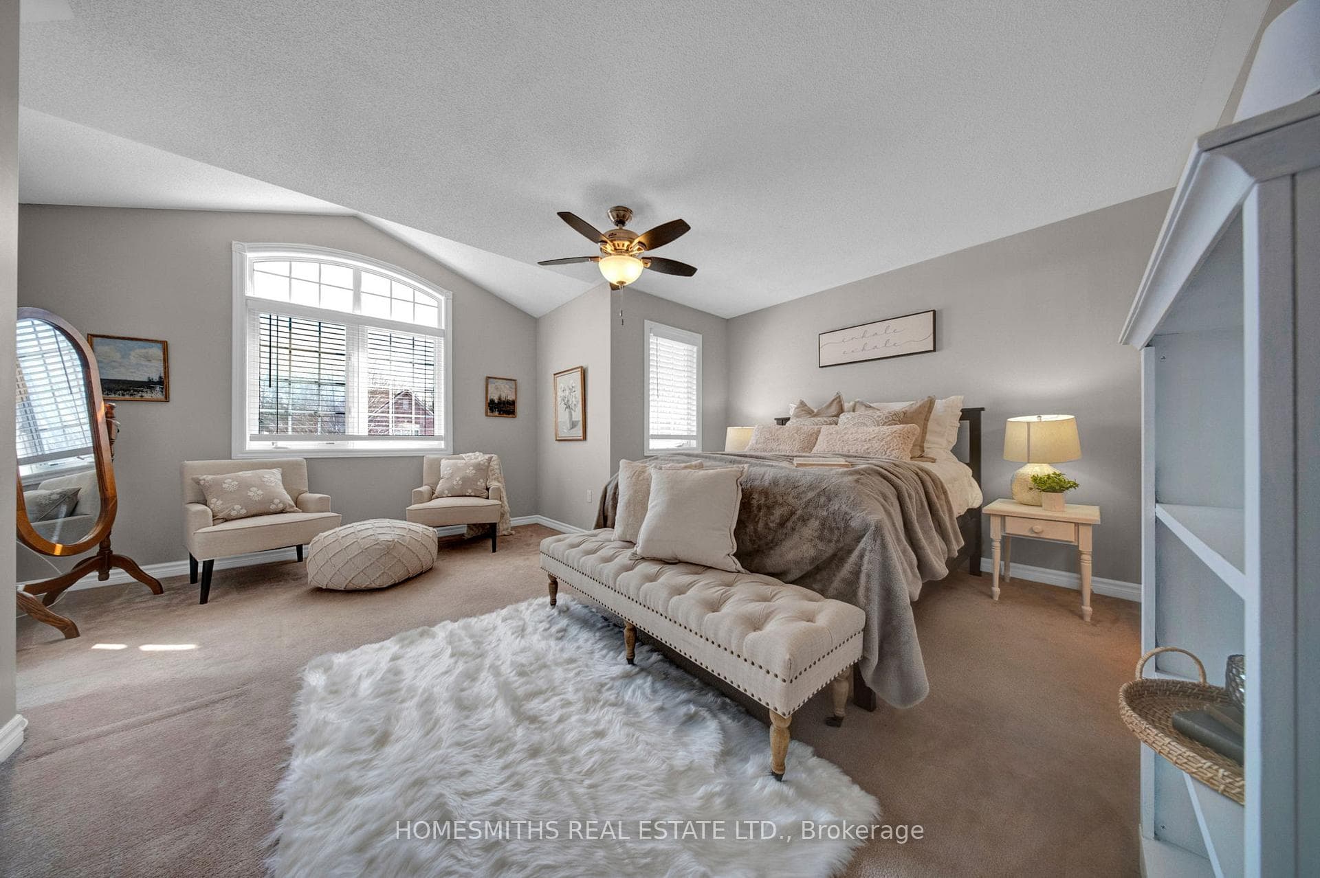 147 Sleeman Square photo 13