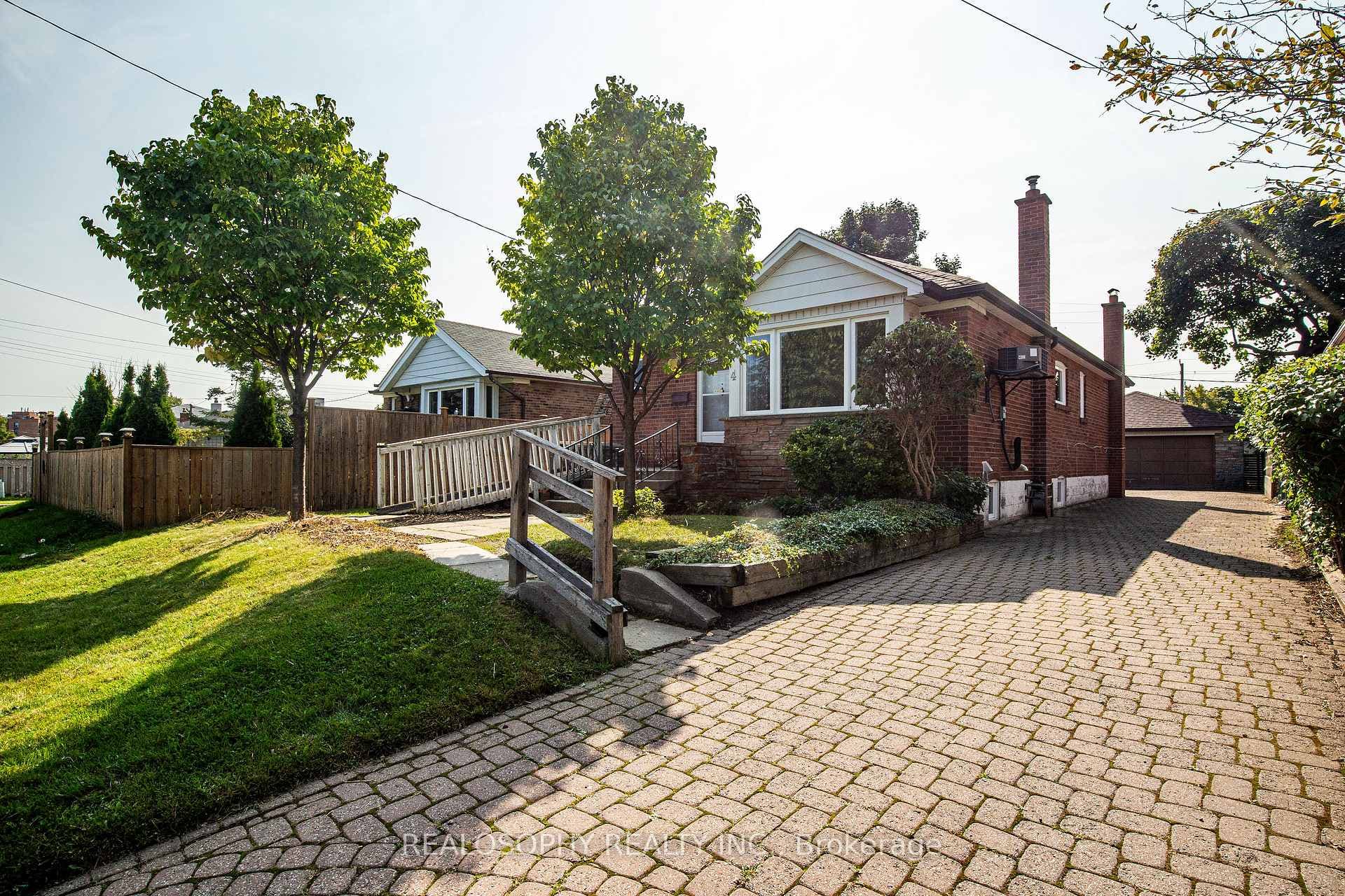 4 Burnley Avenue photo 2