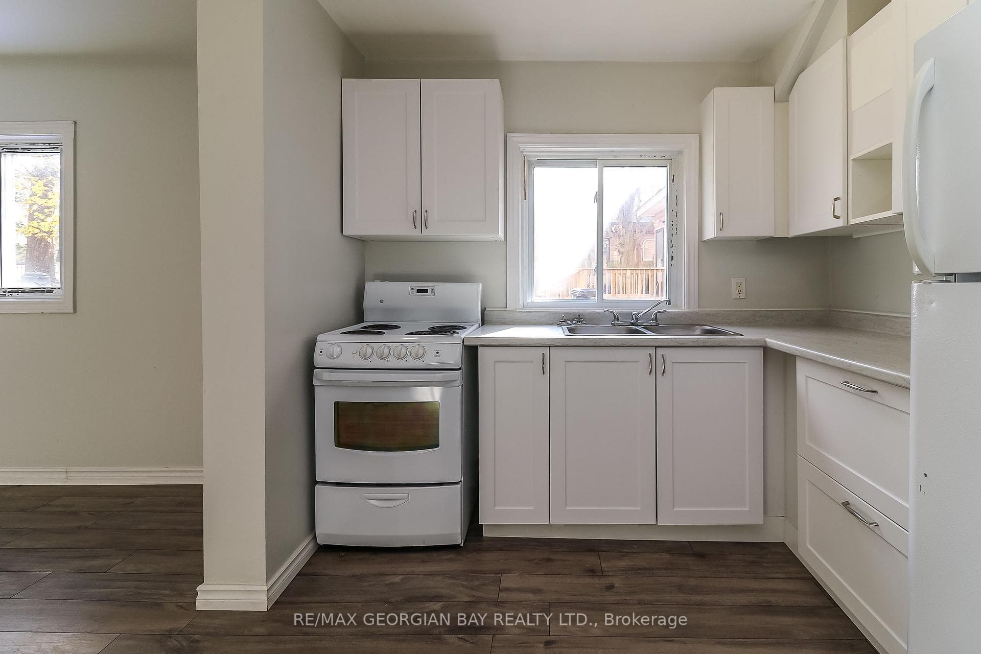 347 Midland Avenue photo 34