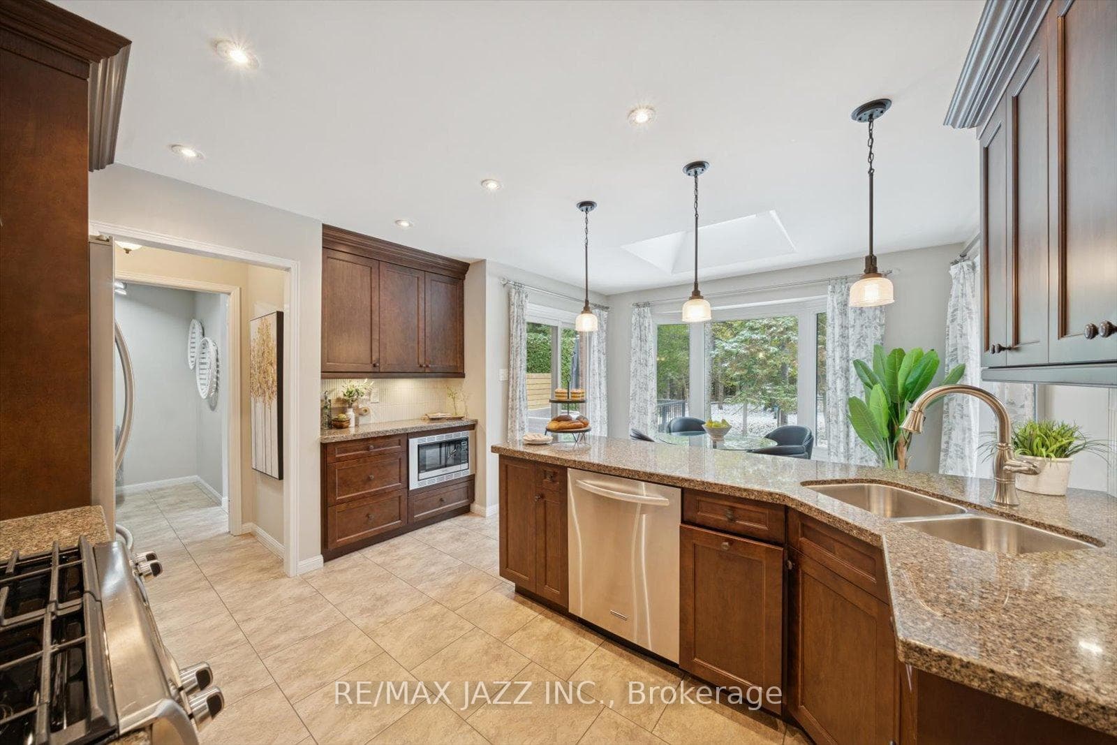 17 Kingswood Drive photo 14