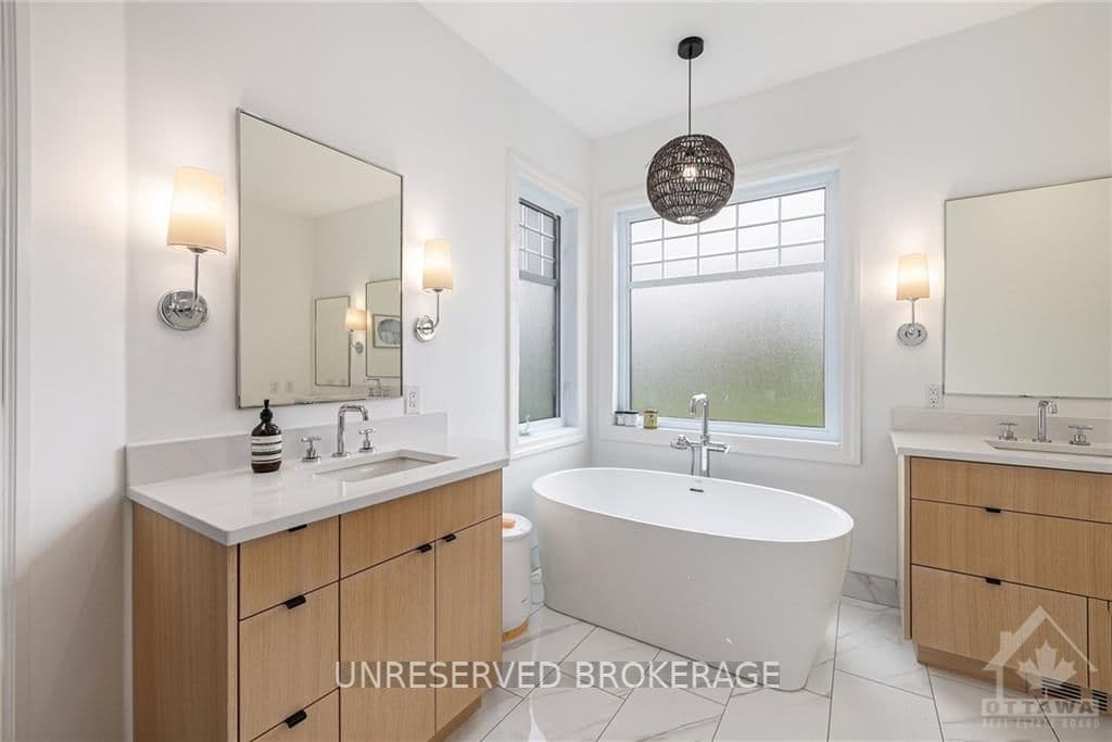 1327 SOUTH BEACH Boulevard photo 17