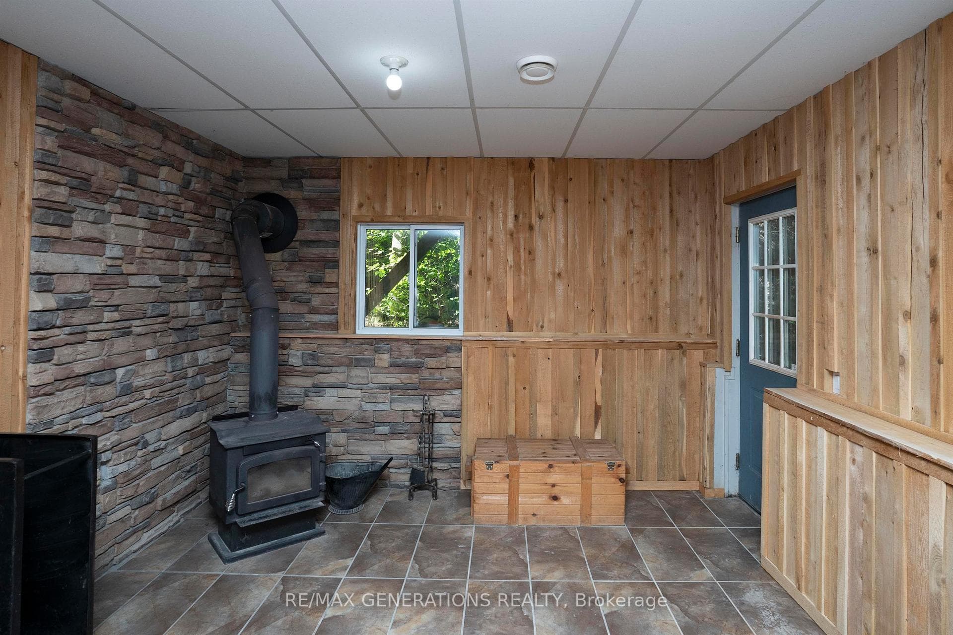 899 Grann Drive photo 27
