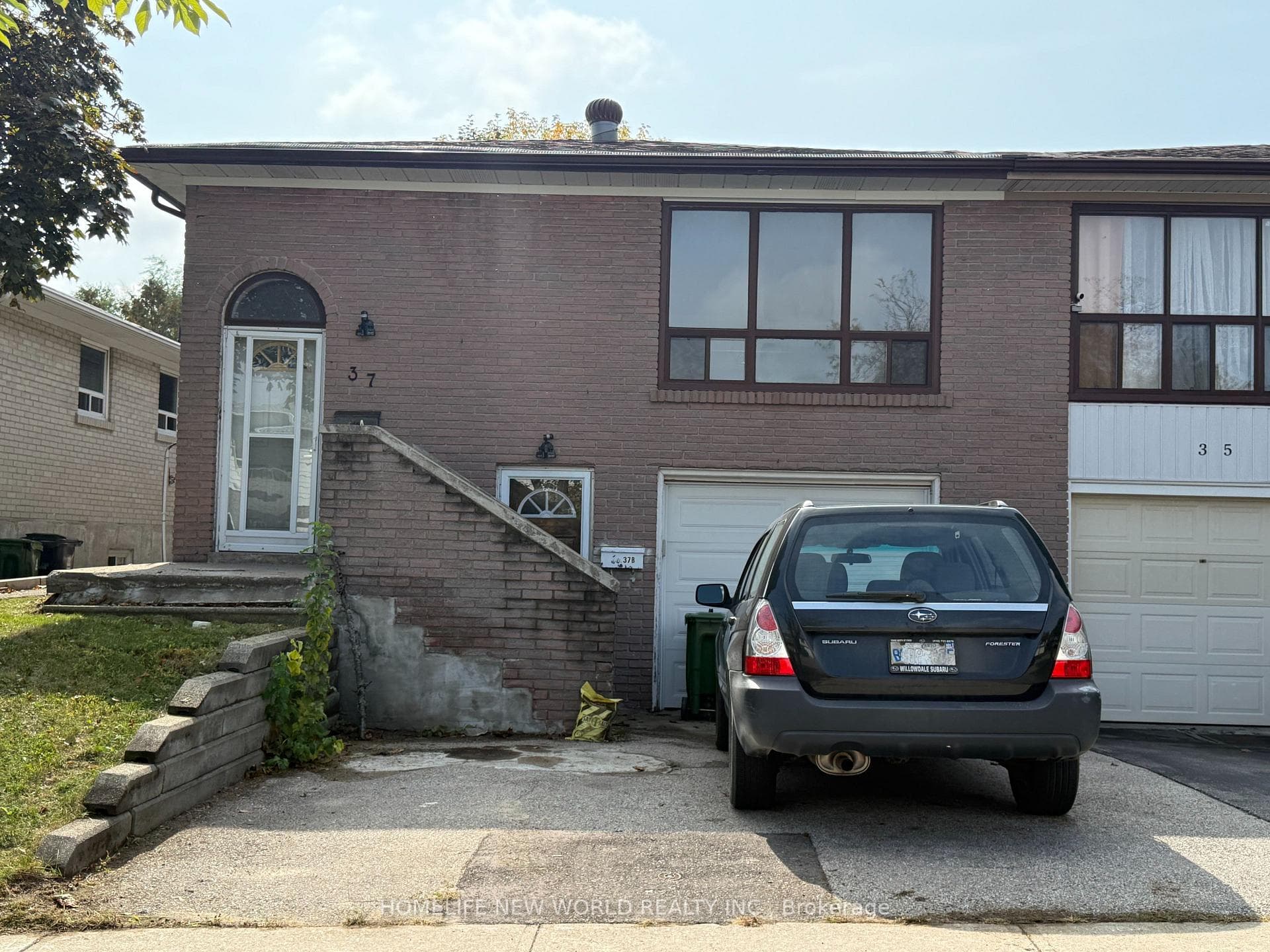 37 Tineta Crescent photo 1