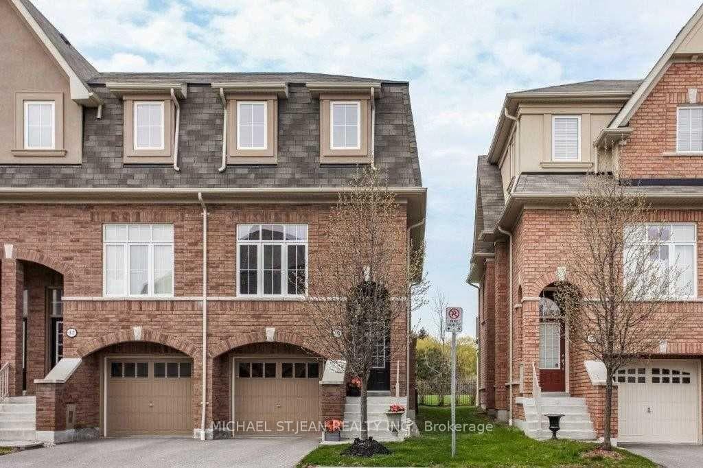 30 Burtonbury Lane photo 1