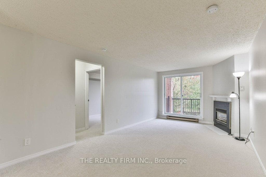 1096 Jalna Boulevard Unit 16 photo 29