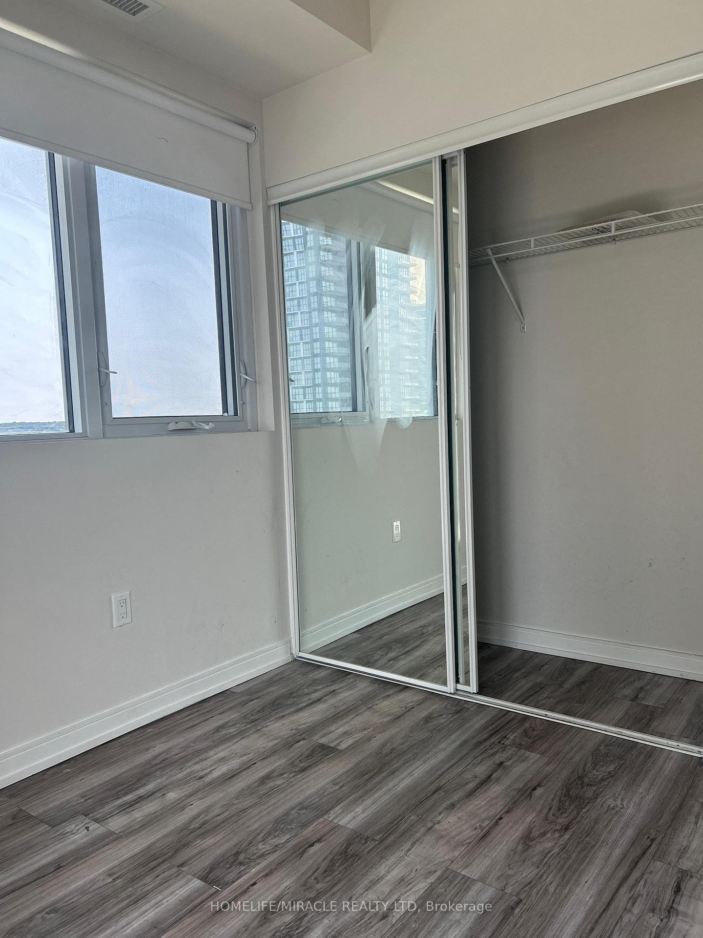 8 Nahani Way Unit 909 photo 3