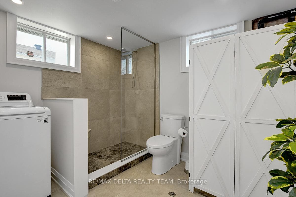 6591 Russell Road photo 34