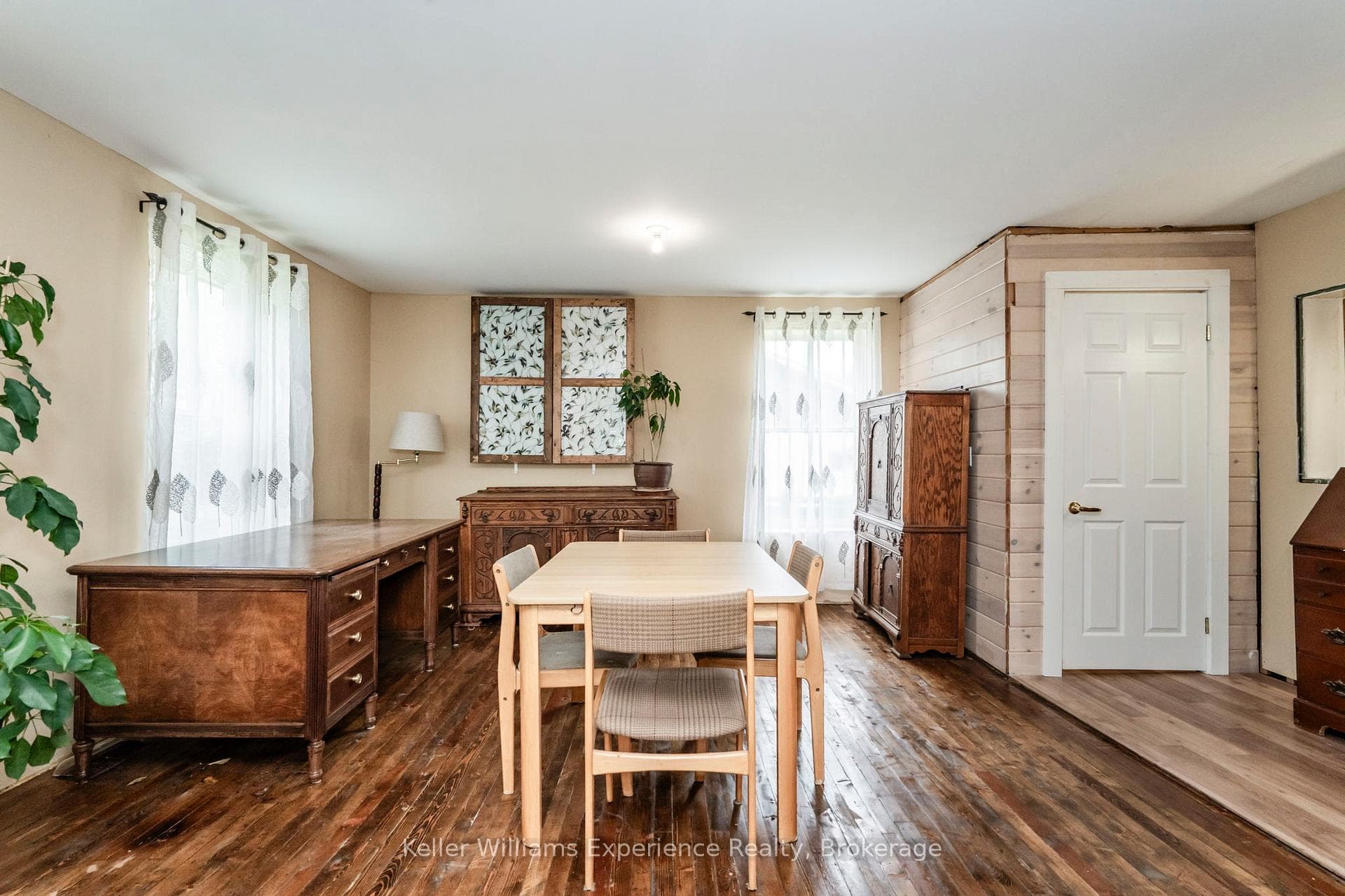 227 Fox Street photo 10