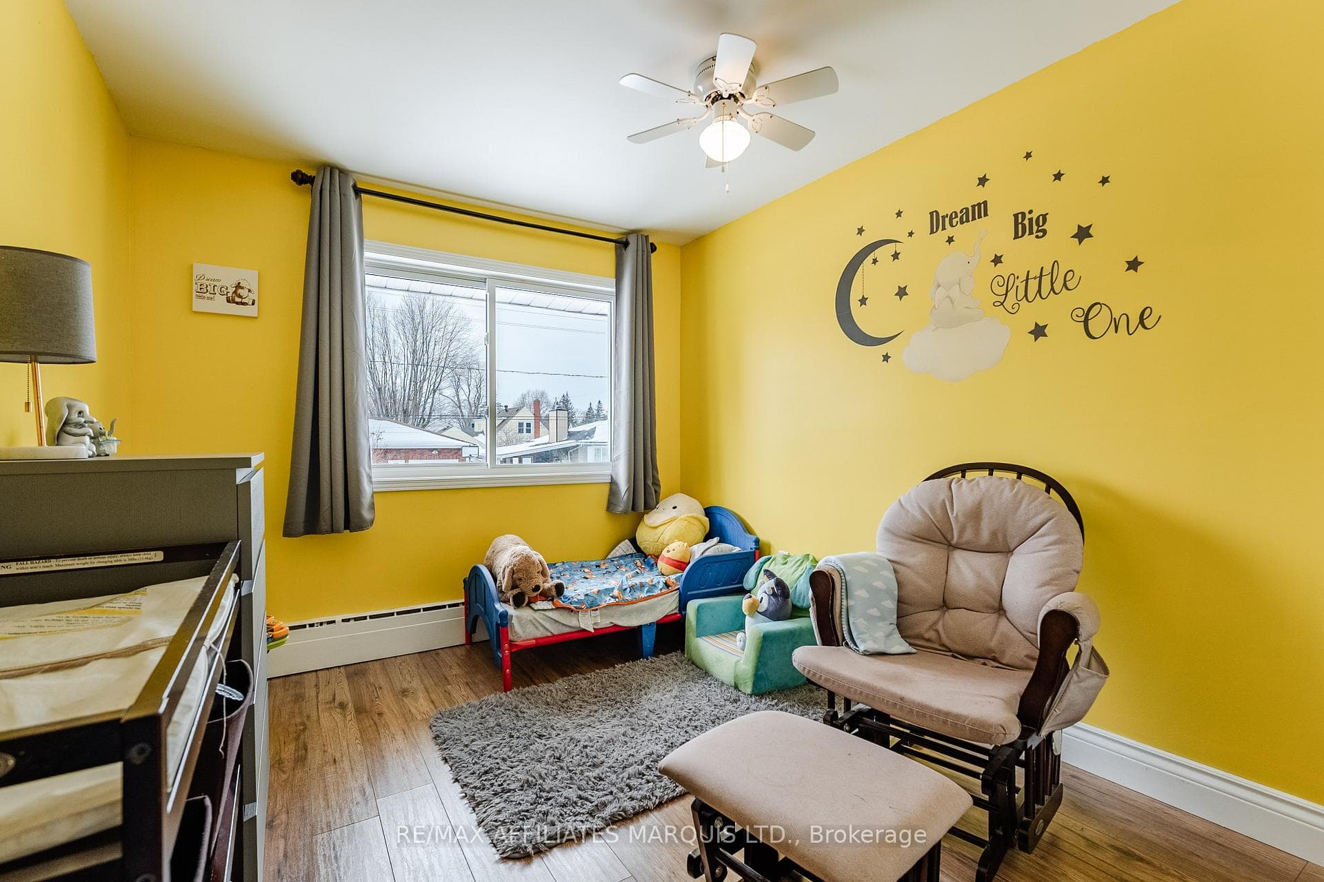 219 Pescod Avenue photo 24