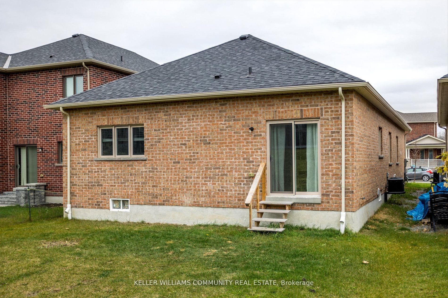 82 Terry Clayton Avenue photo 28