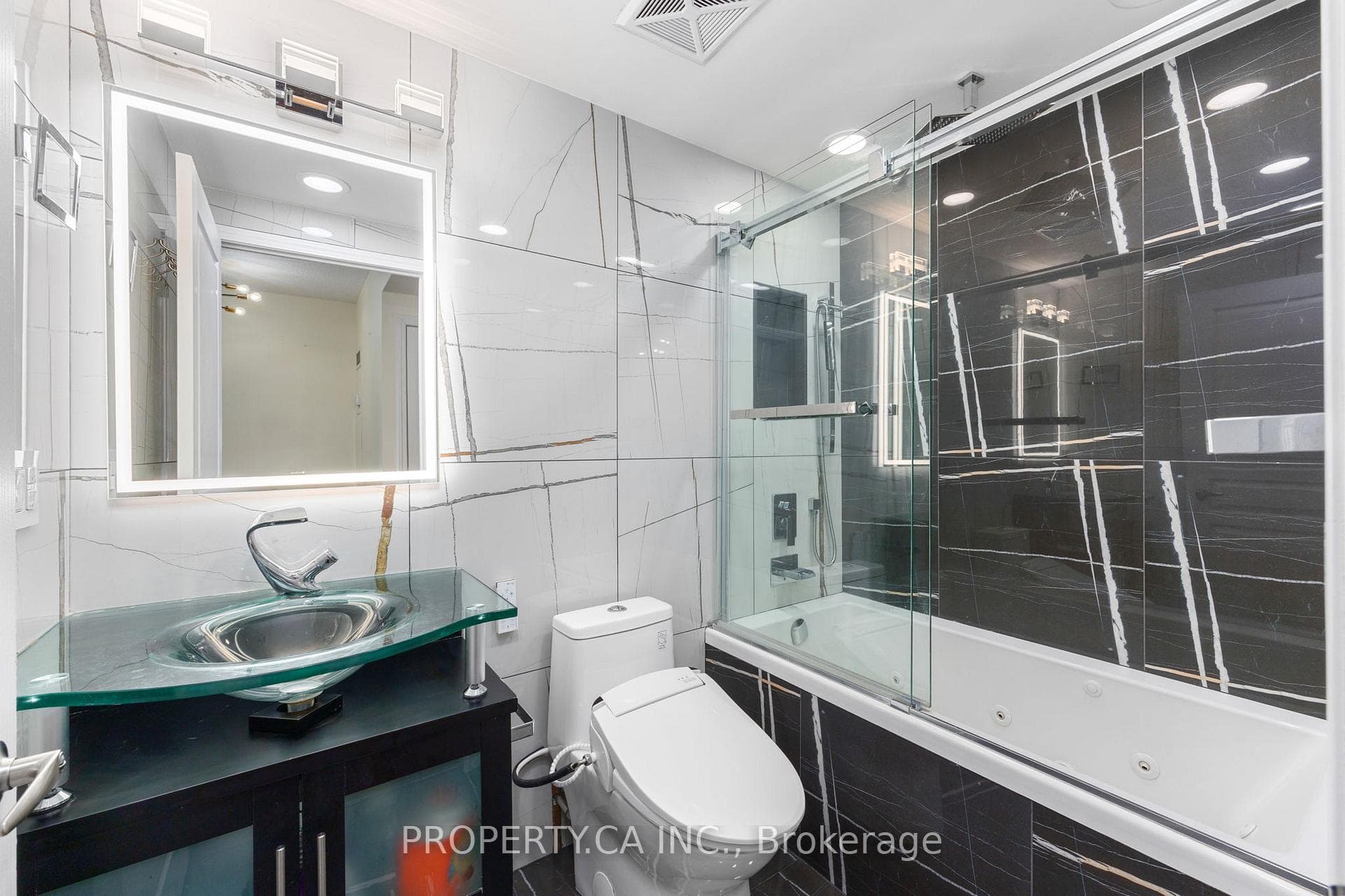 2230 Lake Shore Boulevard Unit 2206 photo 18