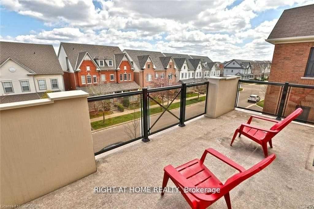 263 Georgian Drive Unit 301 photo 27