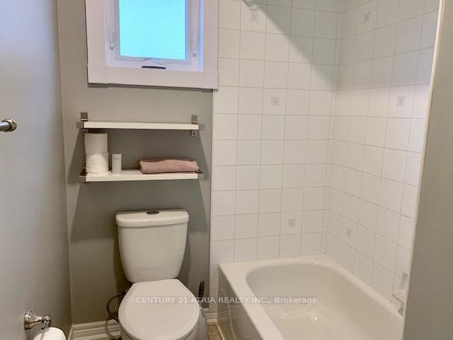 29 Gore Drive Unit Upper photo 9