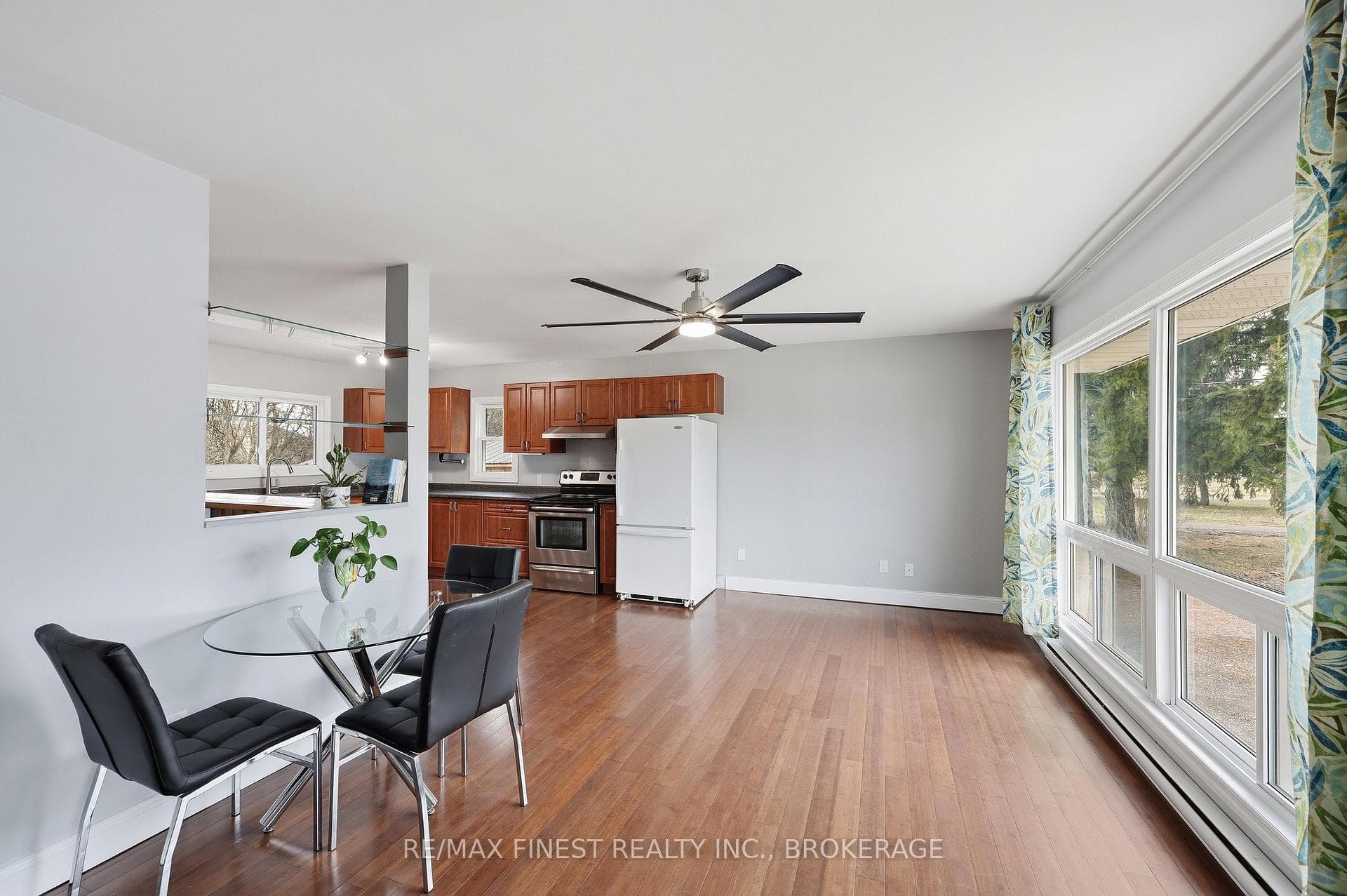 3007 Princess Street photo 7