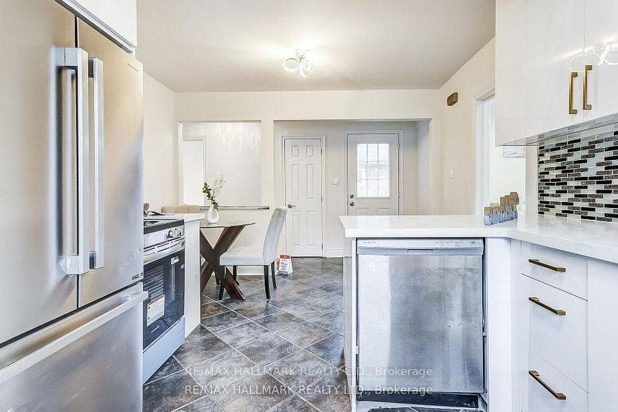 51 Aurora Heights Drive photo 15