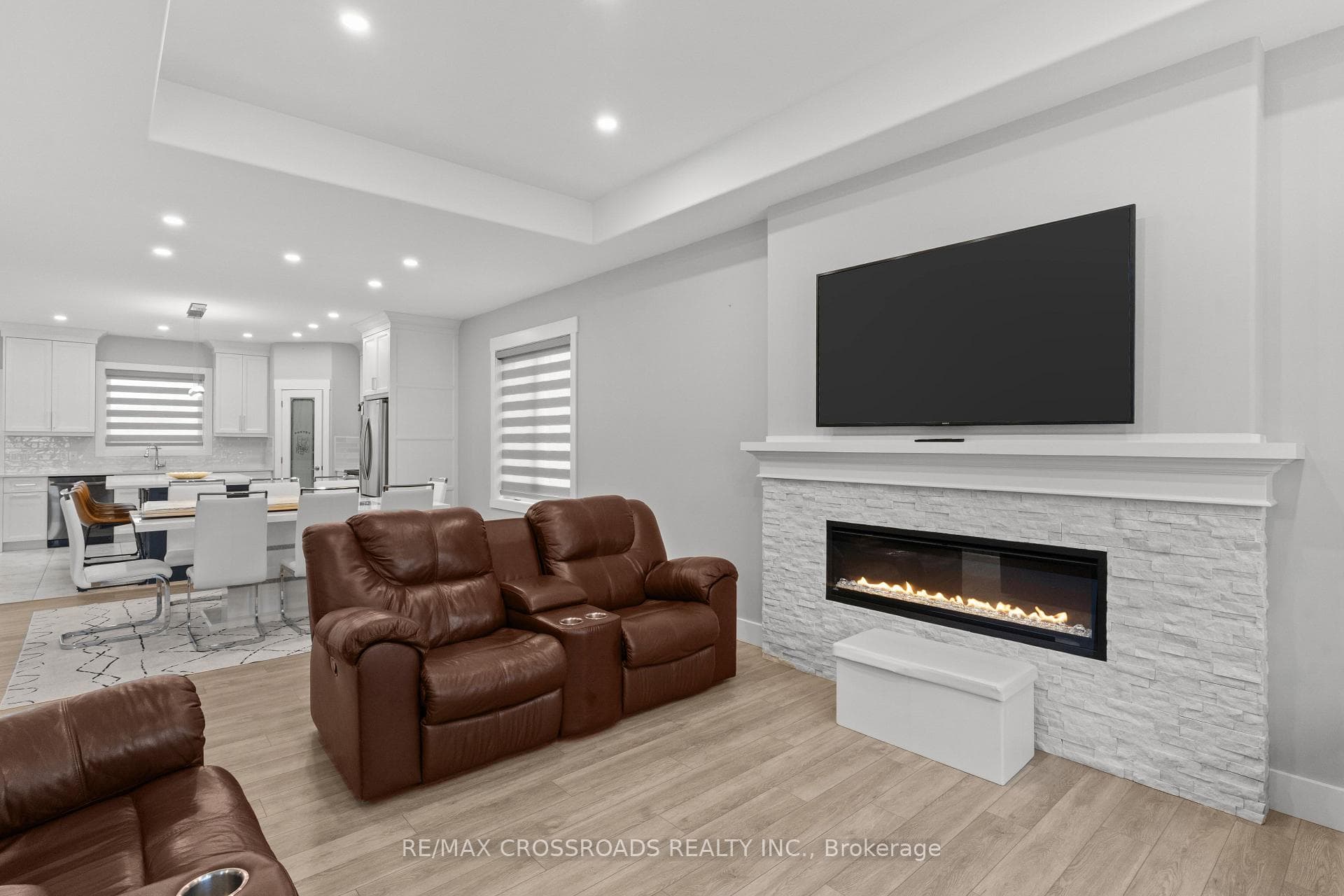 1696 Mucci Drive photo 6