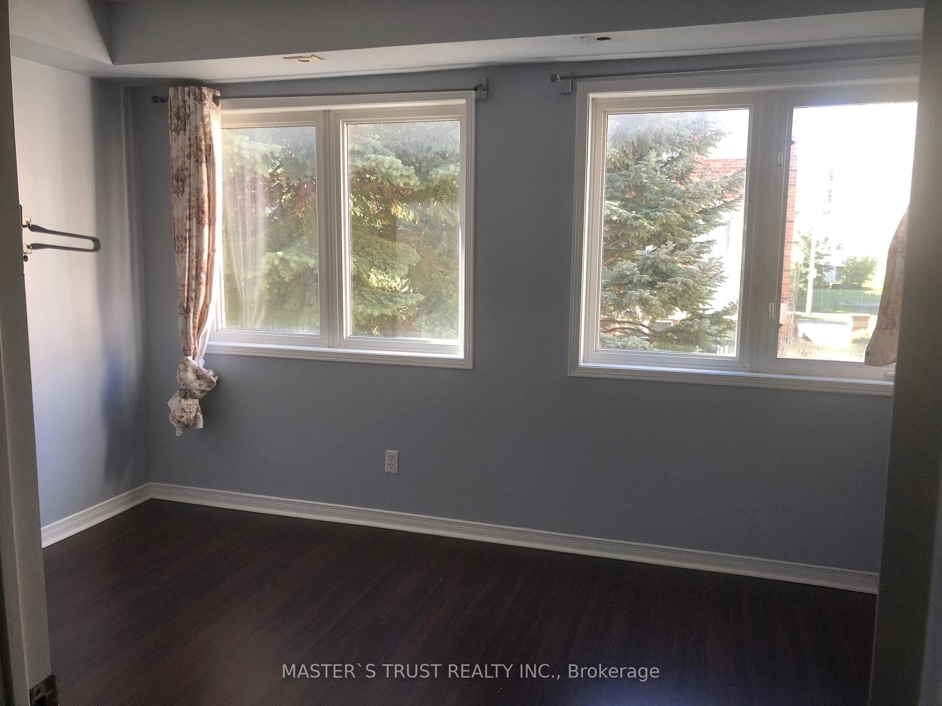 28 Rosebank Drive Unit 801 photo 5