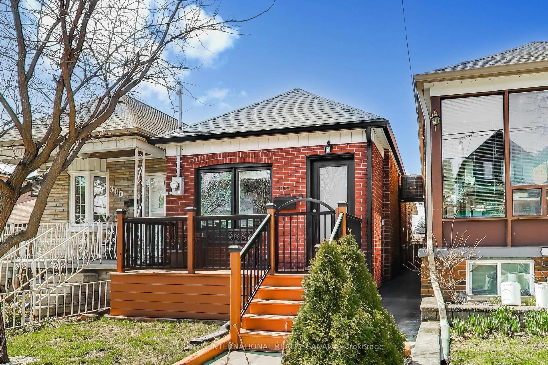 302 Boon Avenue photo 2