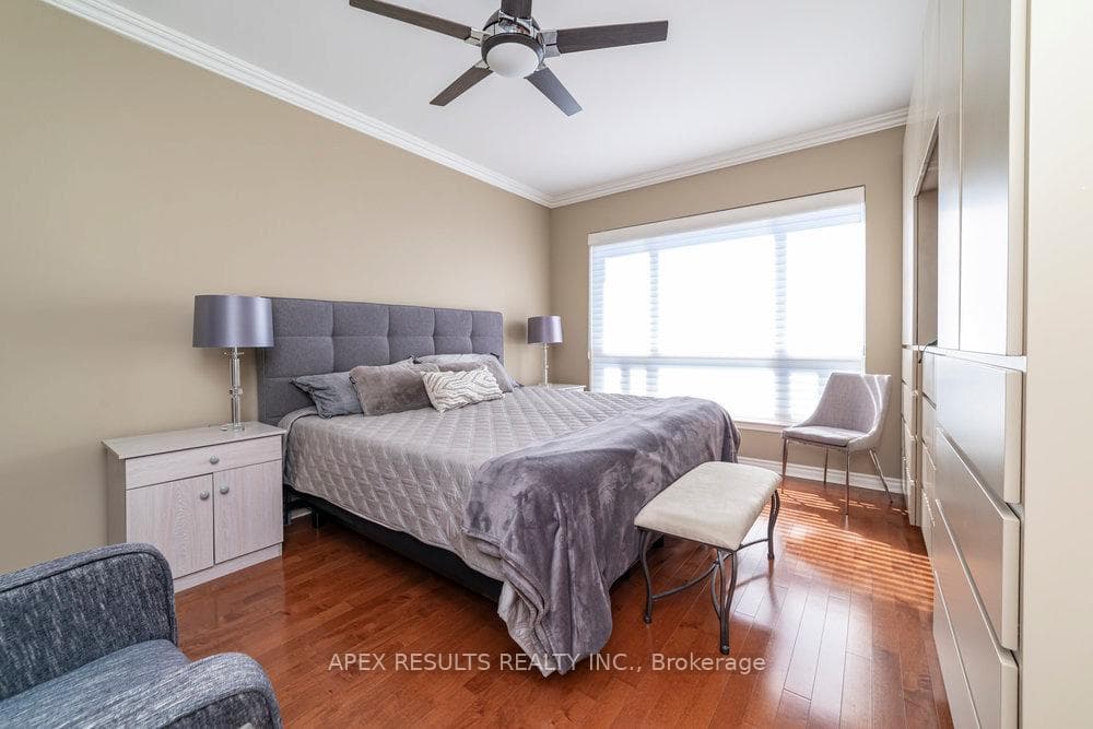 3000 Creekside Drive Unit 707 photo 31