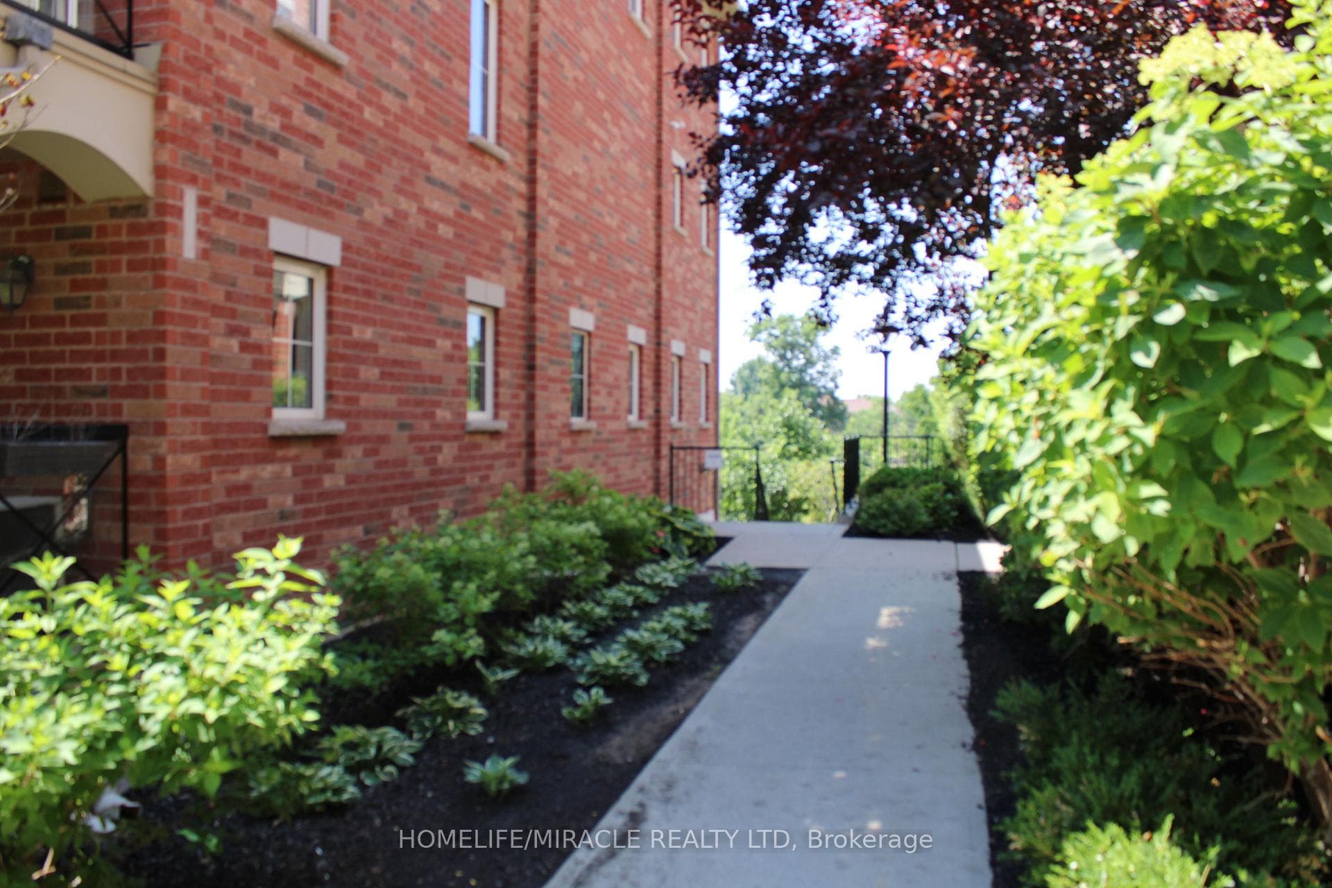 2508 Post Road Unit 23 photo 24