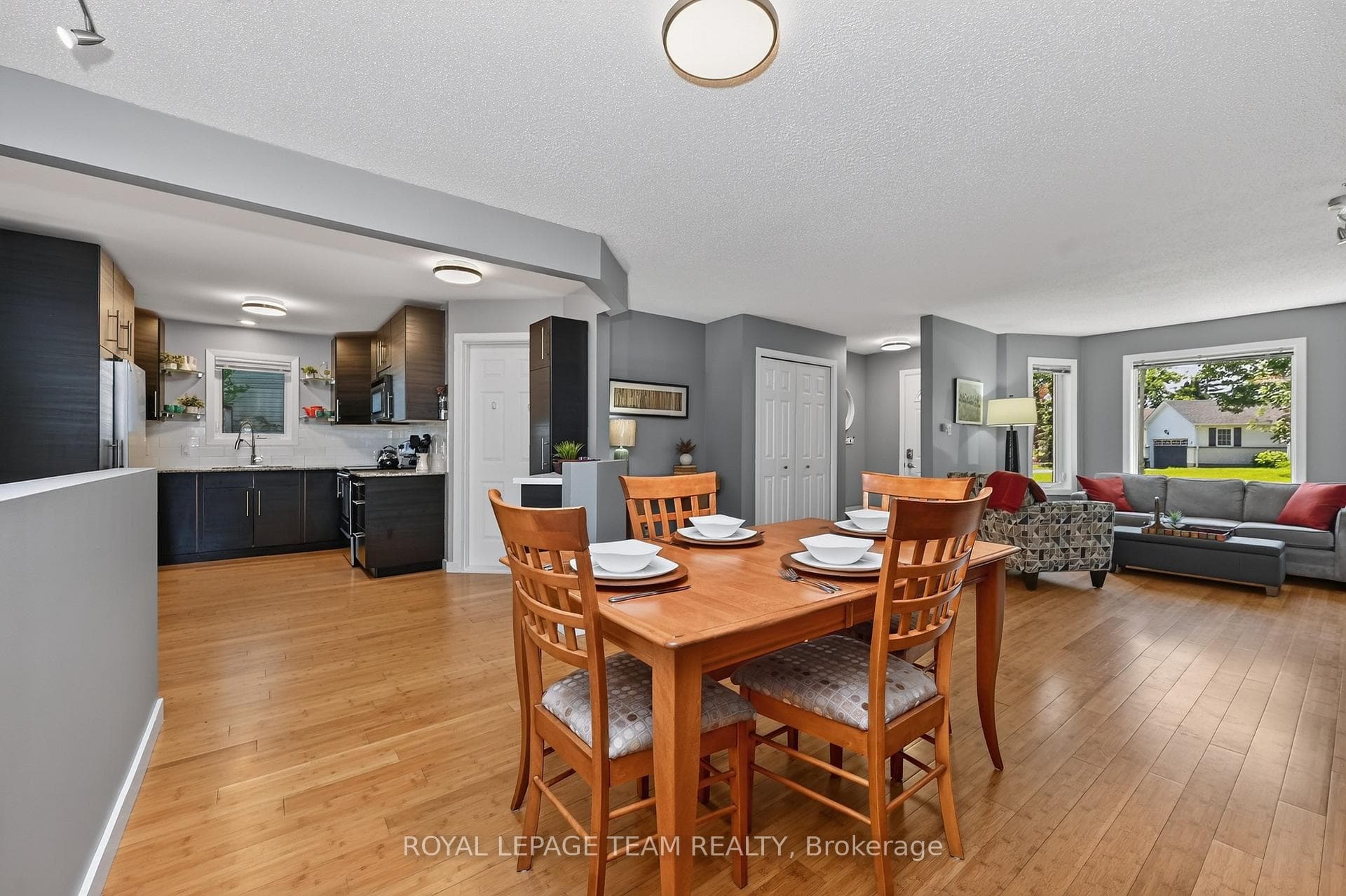 13 Candow Crescent photo 9