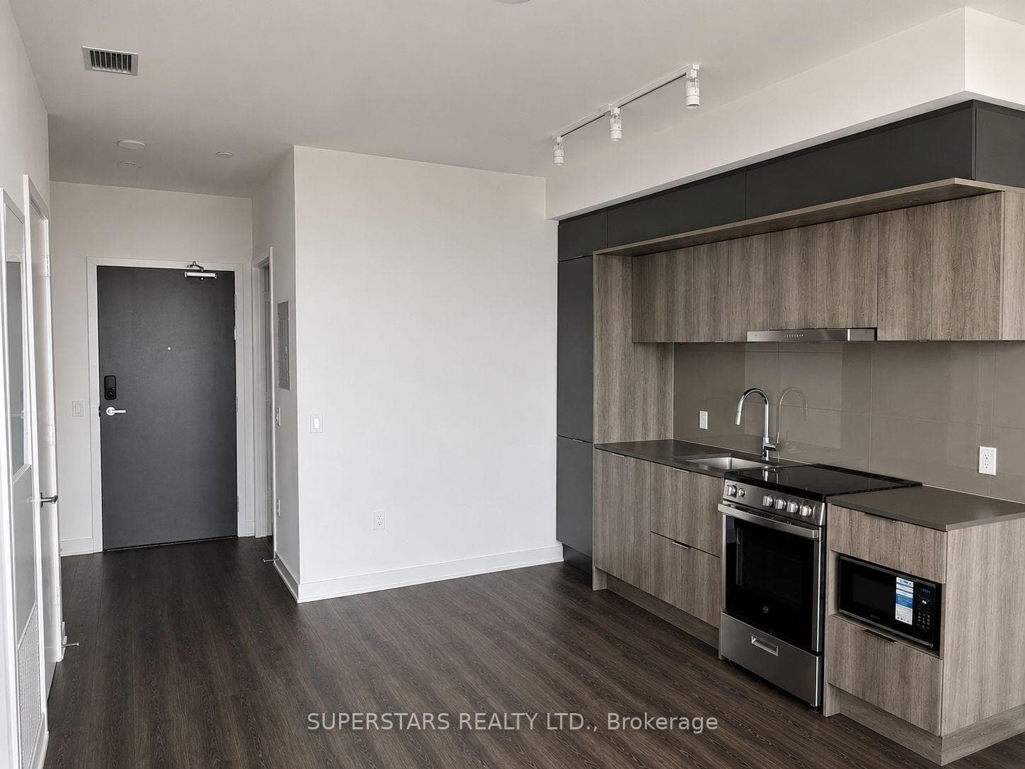 448 Burnhamthorpe Road Unit 5307 photo 4