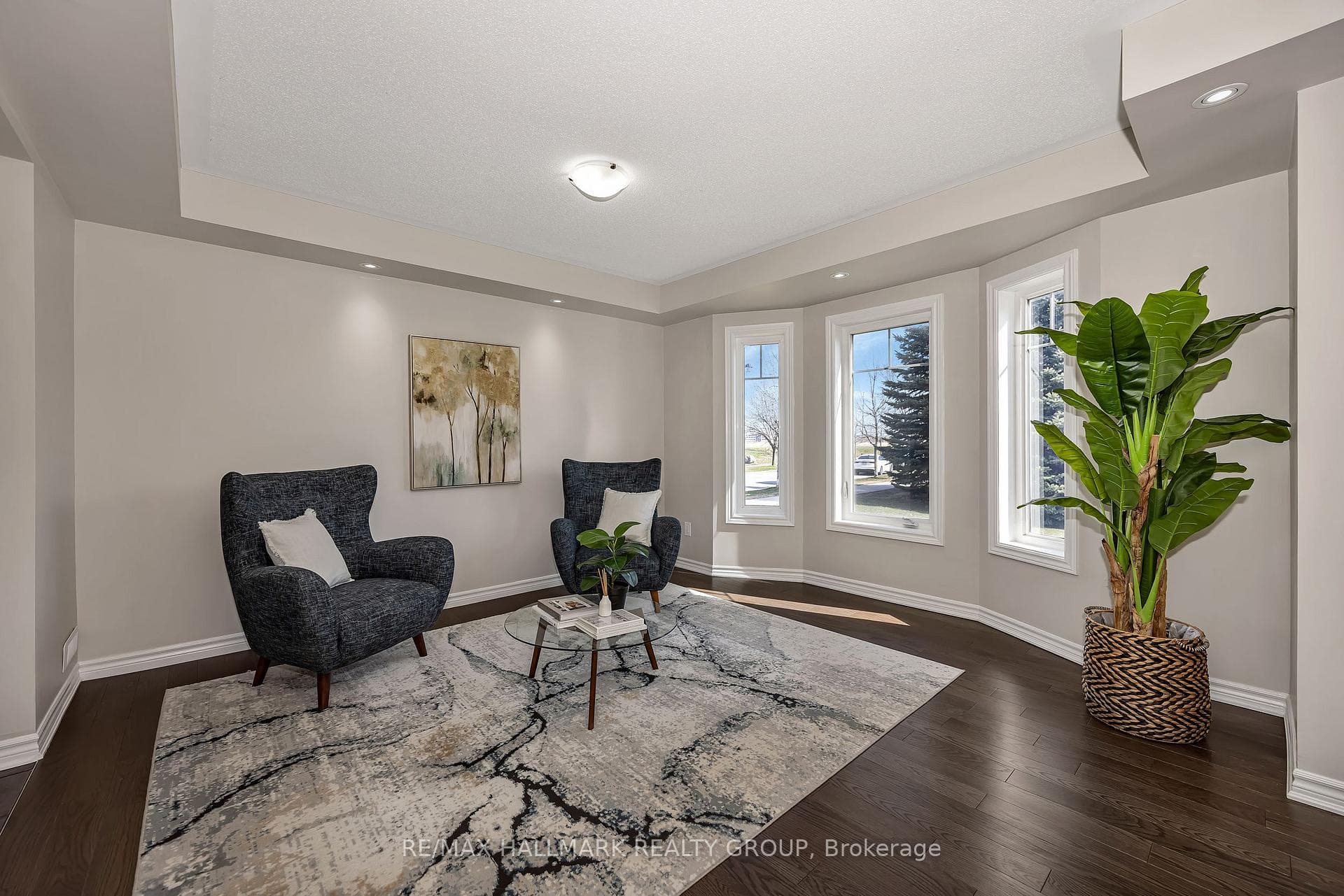 618 Martinique Lane photo 4