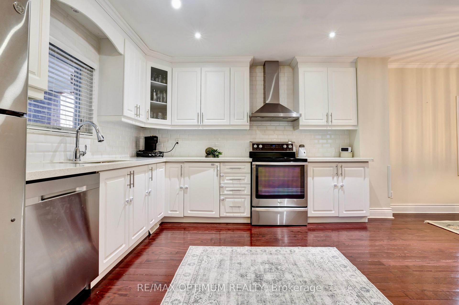 1106 Haig Boulevard photo 14