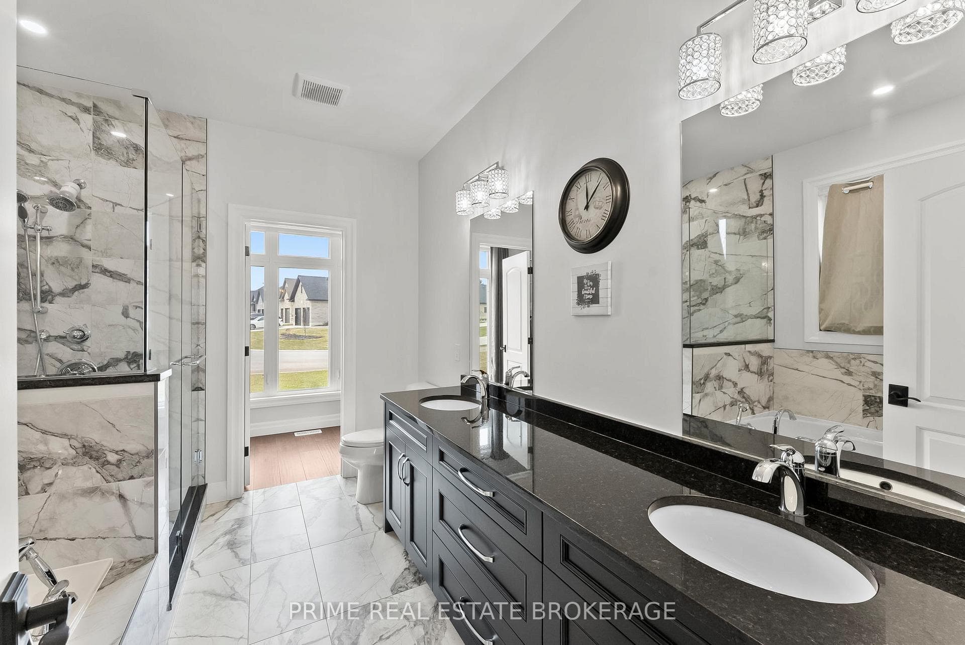 939 Bogdanovic Way photo 16