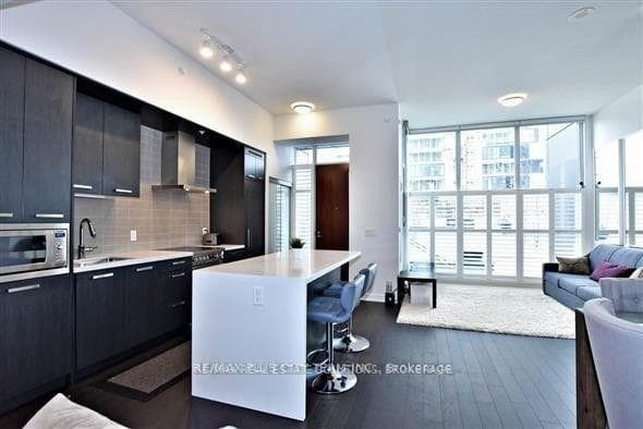 120 Bayview Avenue Unit N106 photo 4