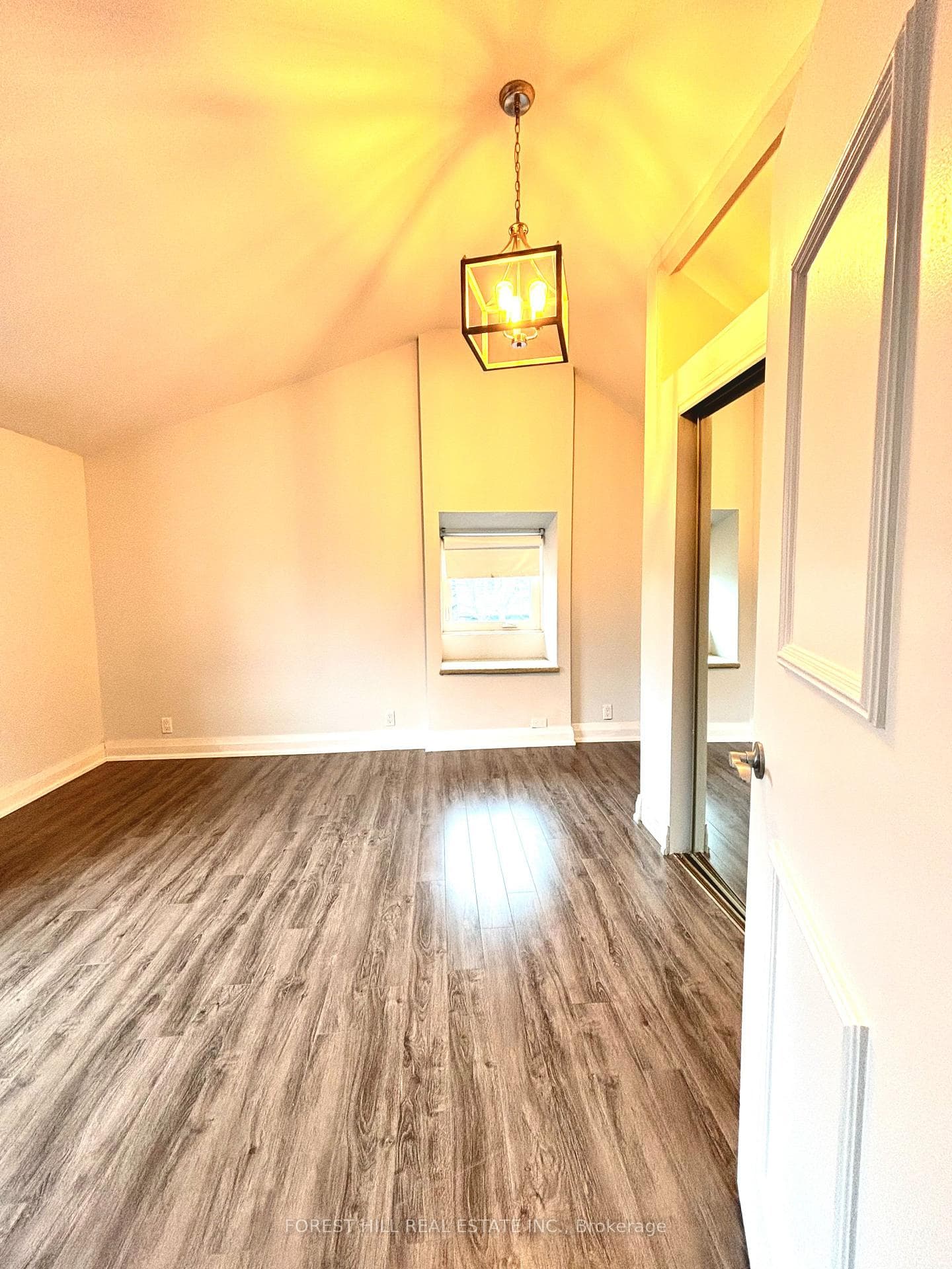 38 Wheatfield Road Unit Upper photo 11