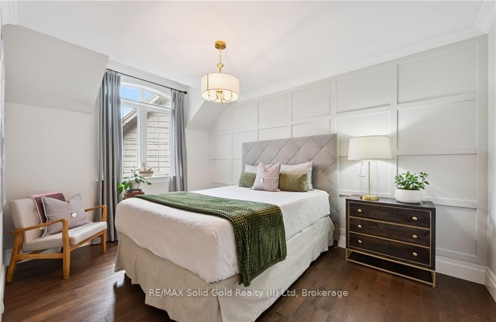 2073 Maplewood Road photo 25