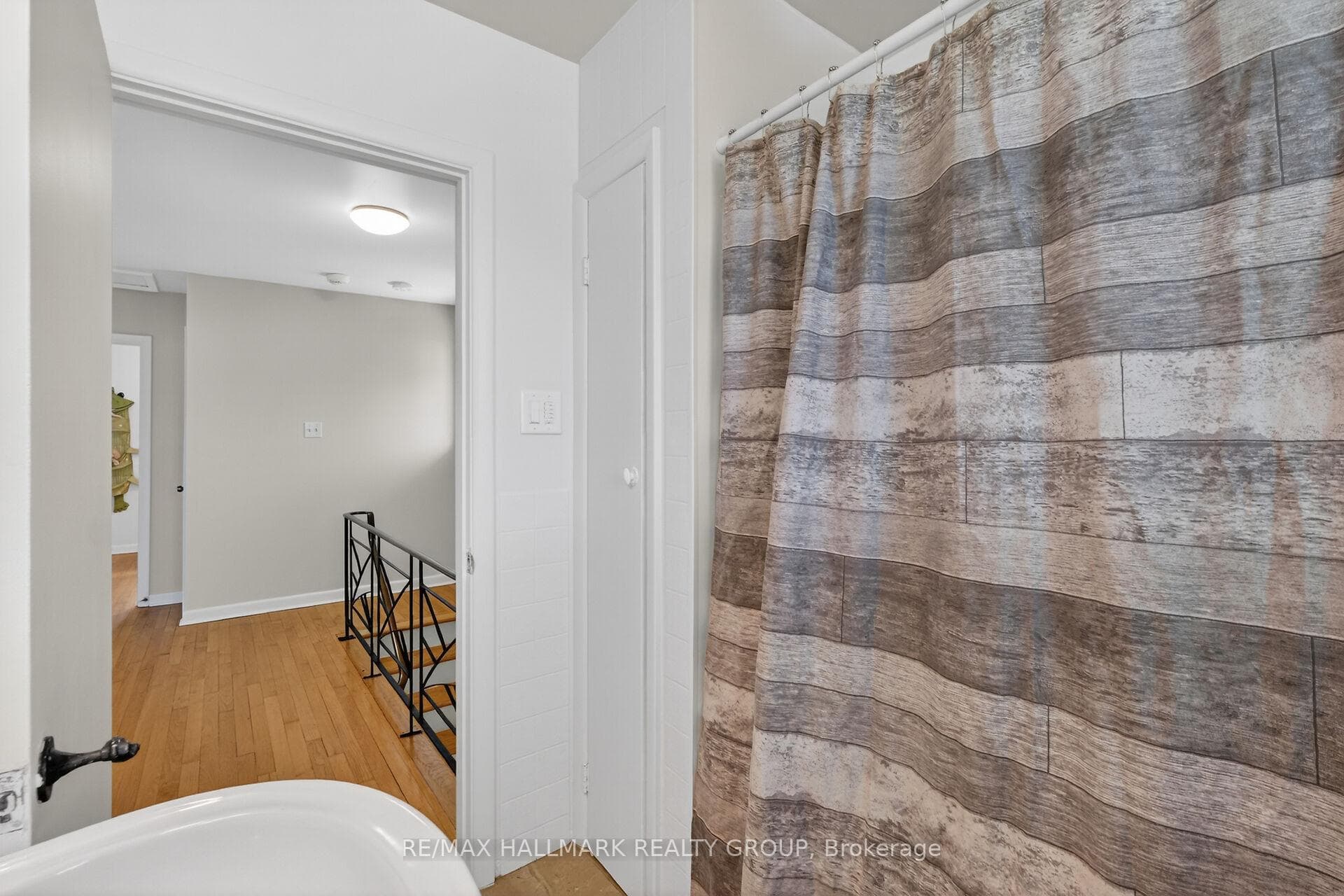 1286 Bonnie Crescent photo 33