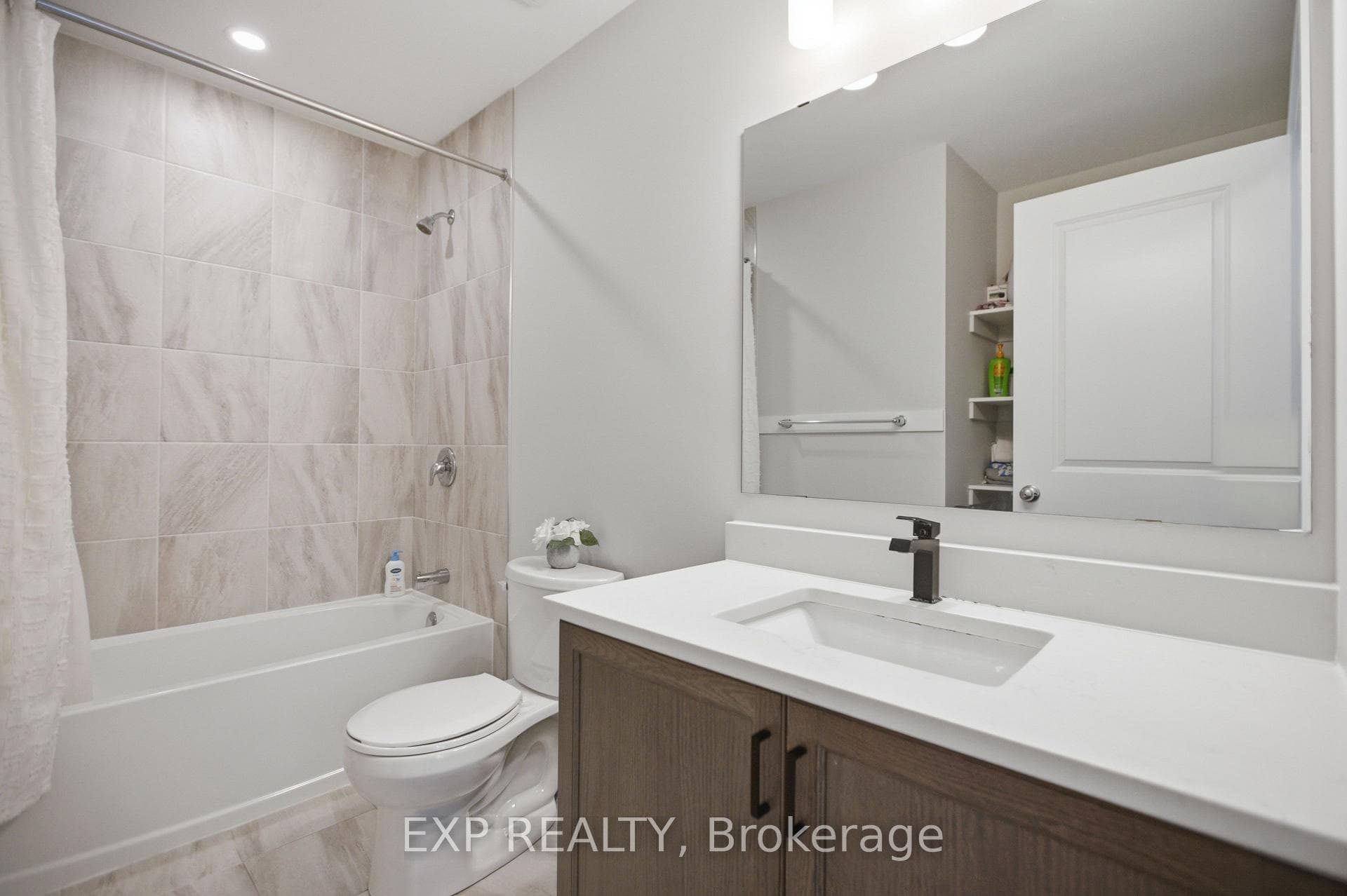 846 Sendero Way photo 22