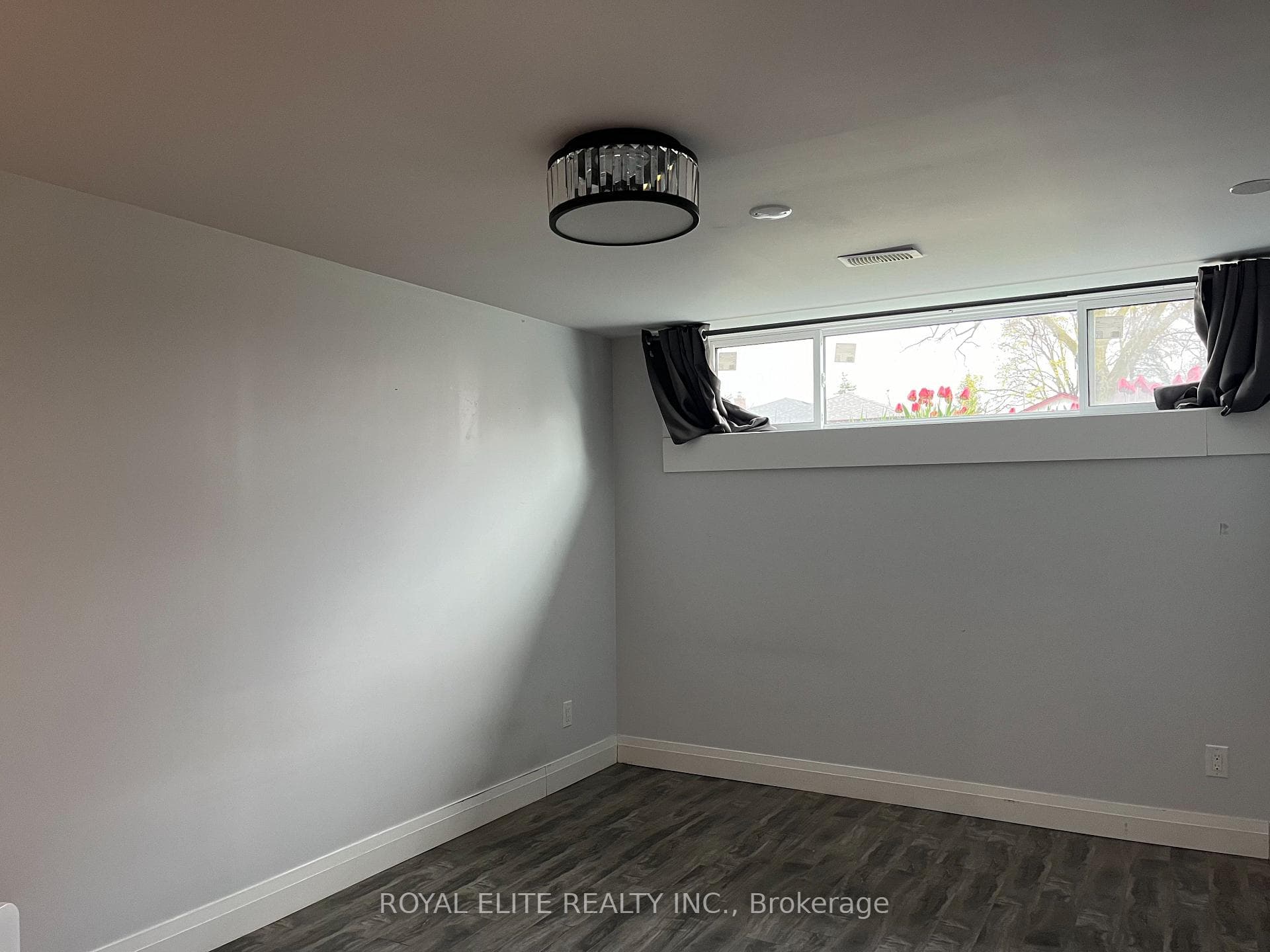 22 Summerglade Drive Unit Basemnt photo 5