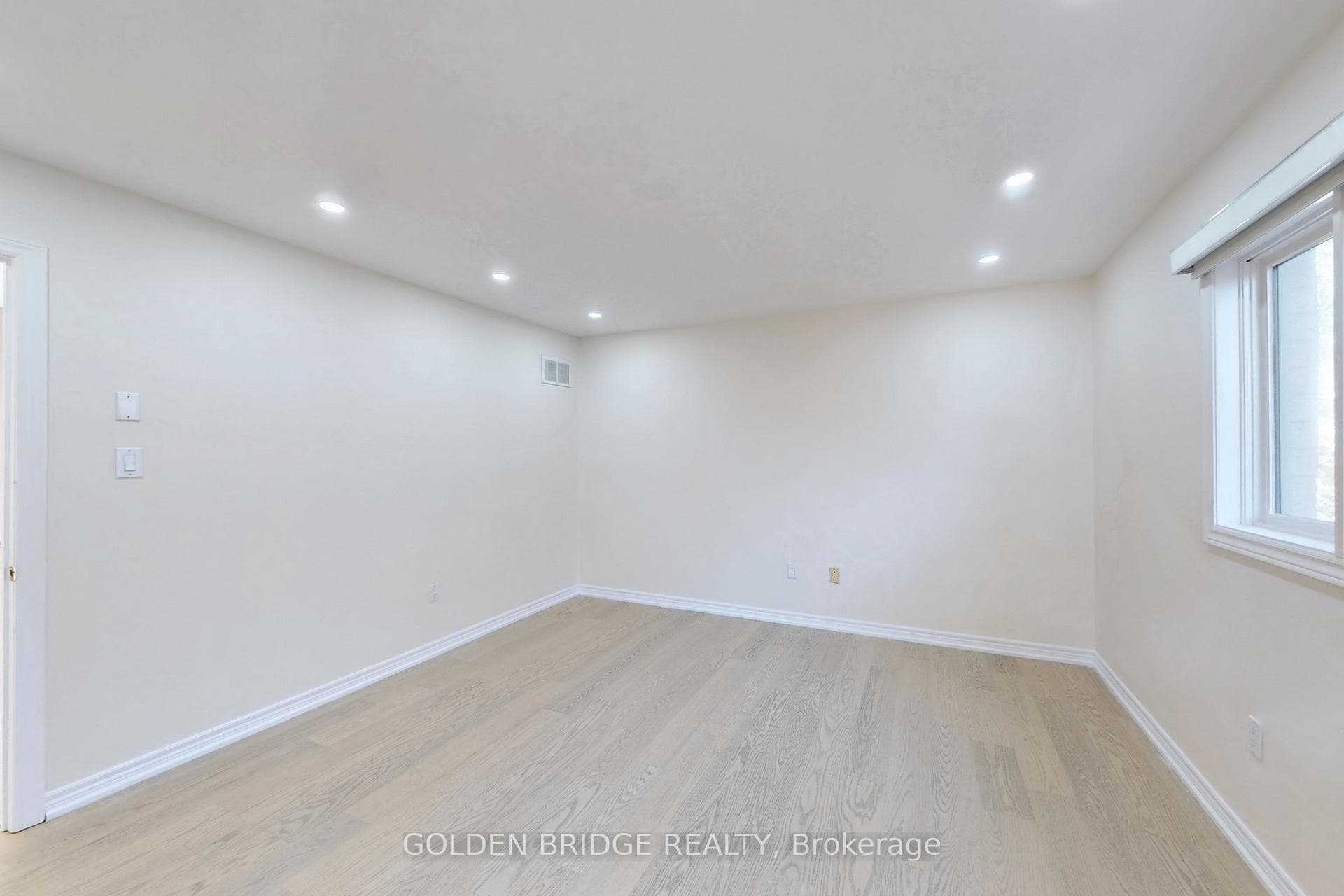 57 Cassandra Crescent photo 29