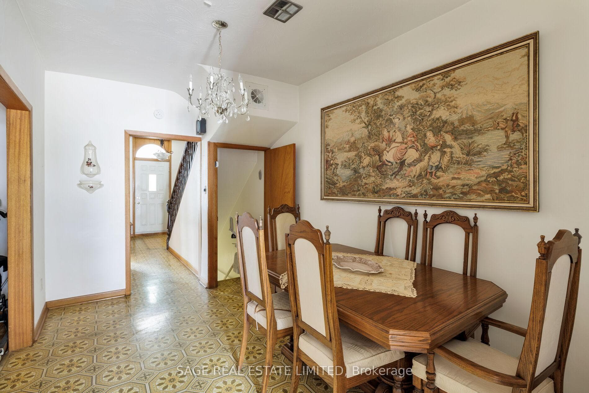 34 Henderson Avenue photo 11