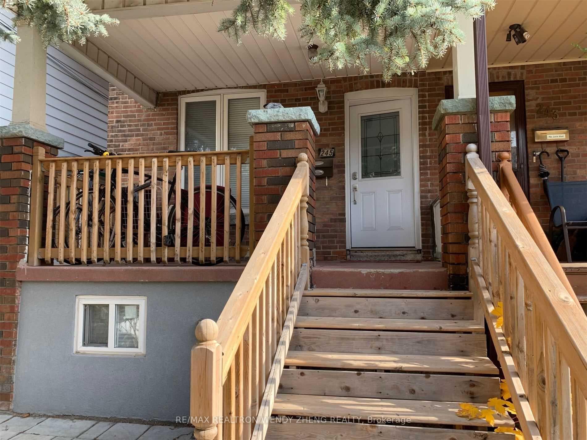 245 Montrose Avenue Unit Main photo 2