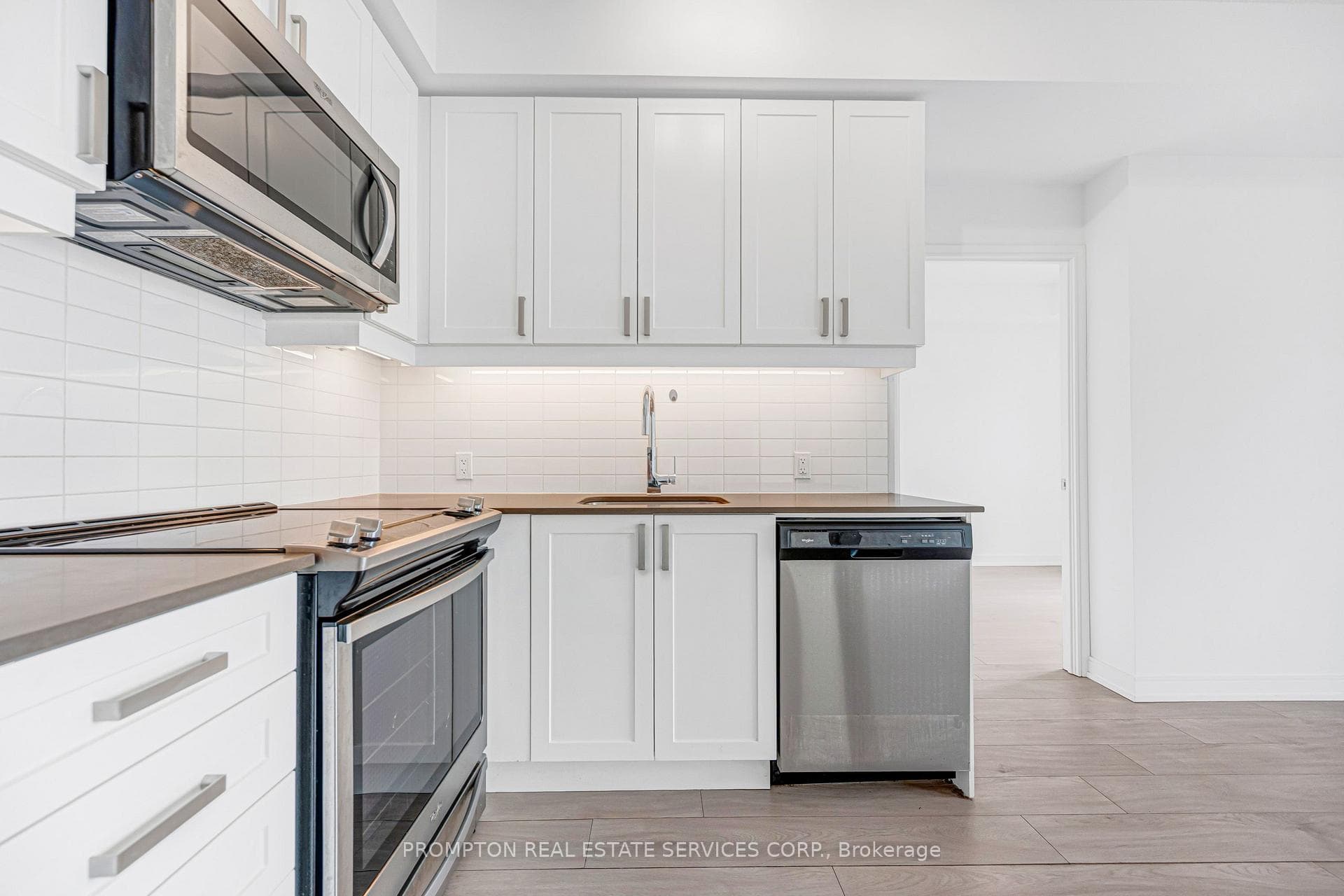 8 Nahani Way Unit 3320 photo 10