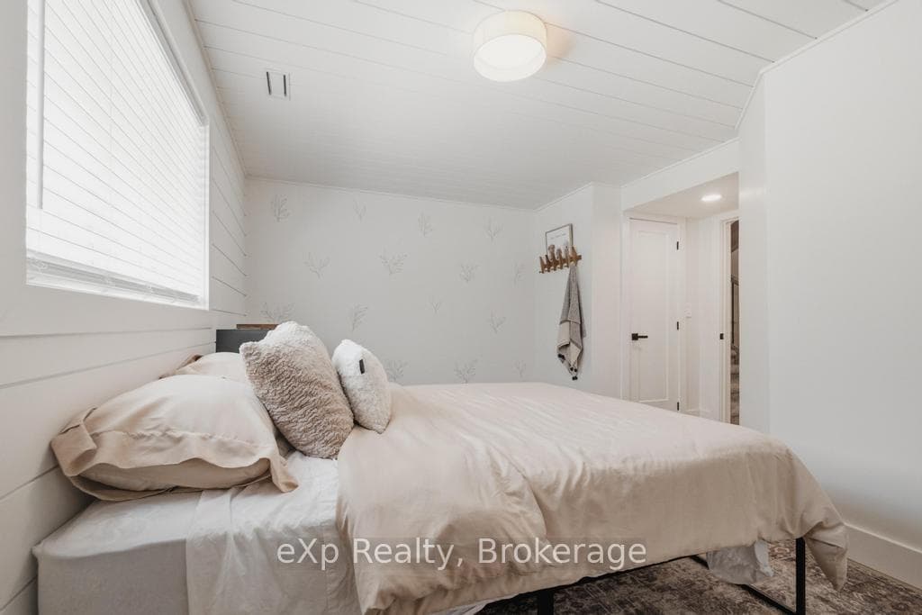 40481 HOWICK-TURNBERRY Road photo 30