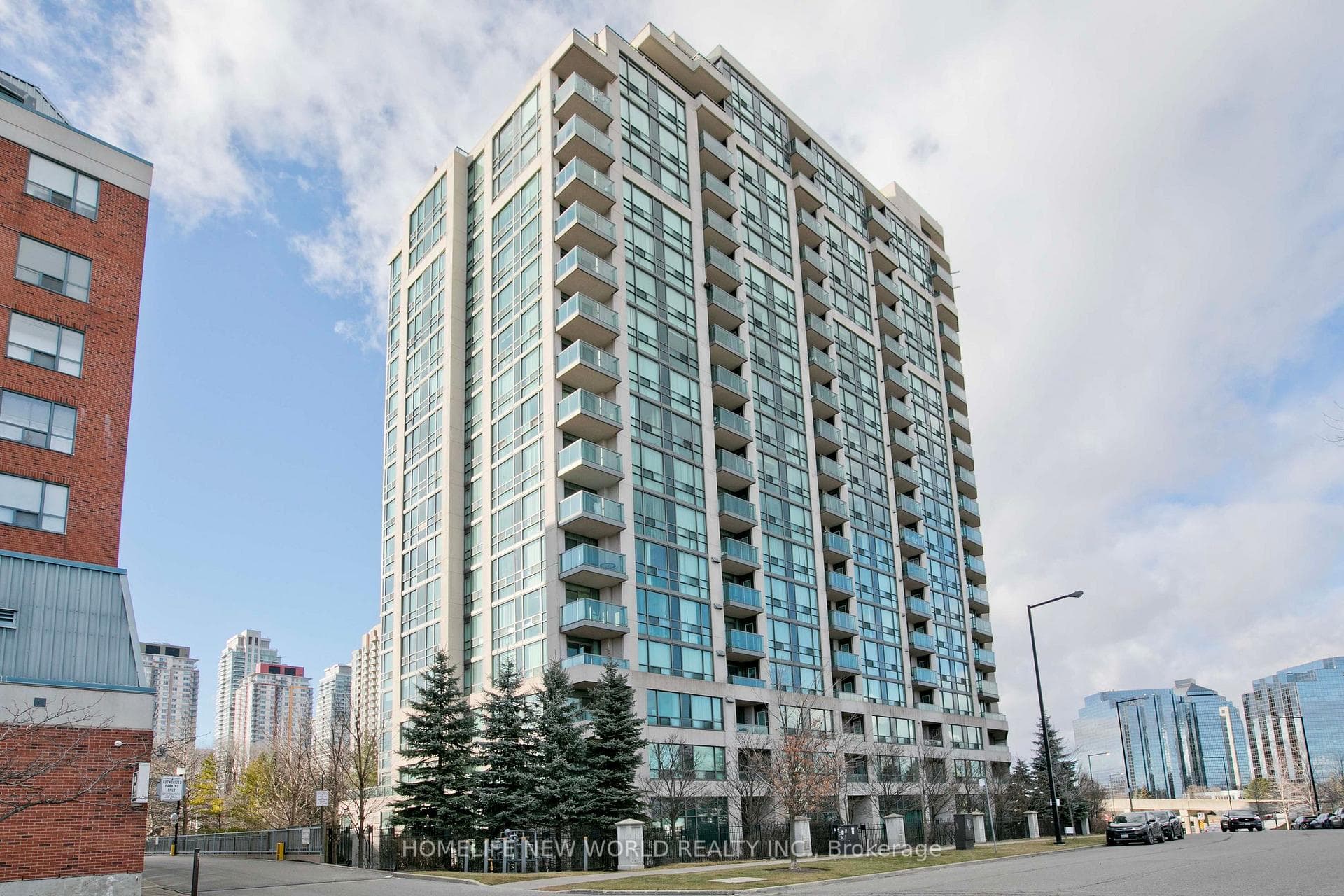 68 Grangeway Avenue Unit 1611 photo 3