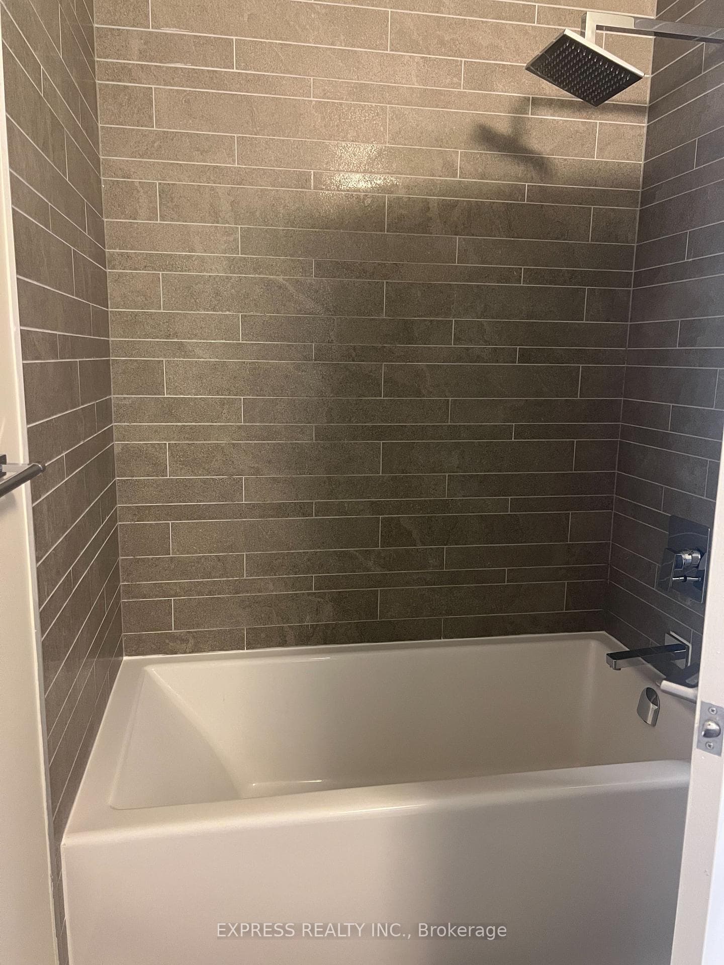 62 Forest Manor Road Unit 1002 photo 12