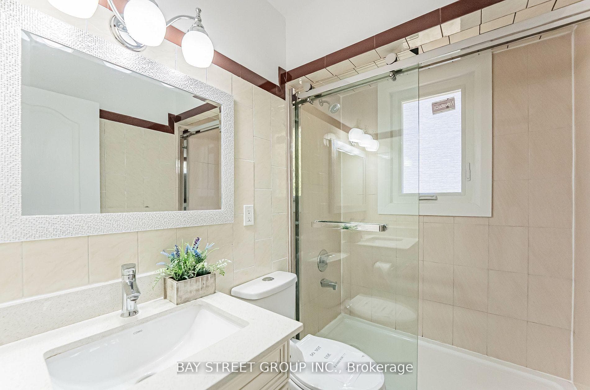 51 Rockport Crescent photo 14