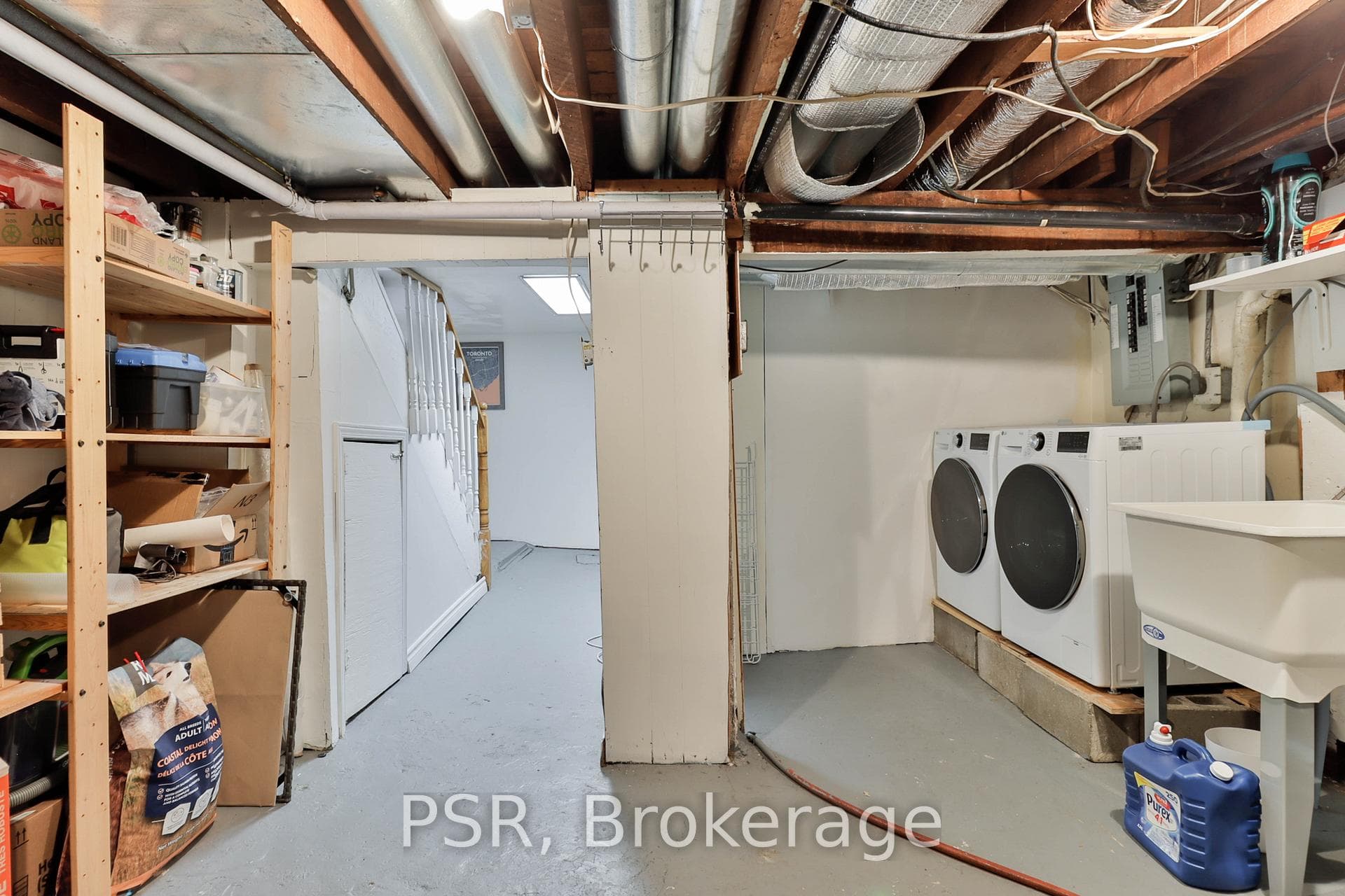 175 Maria Street photo 32