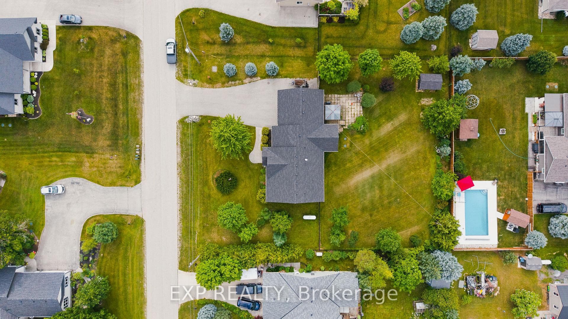 14 Regency Drive photo 34